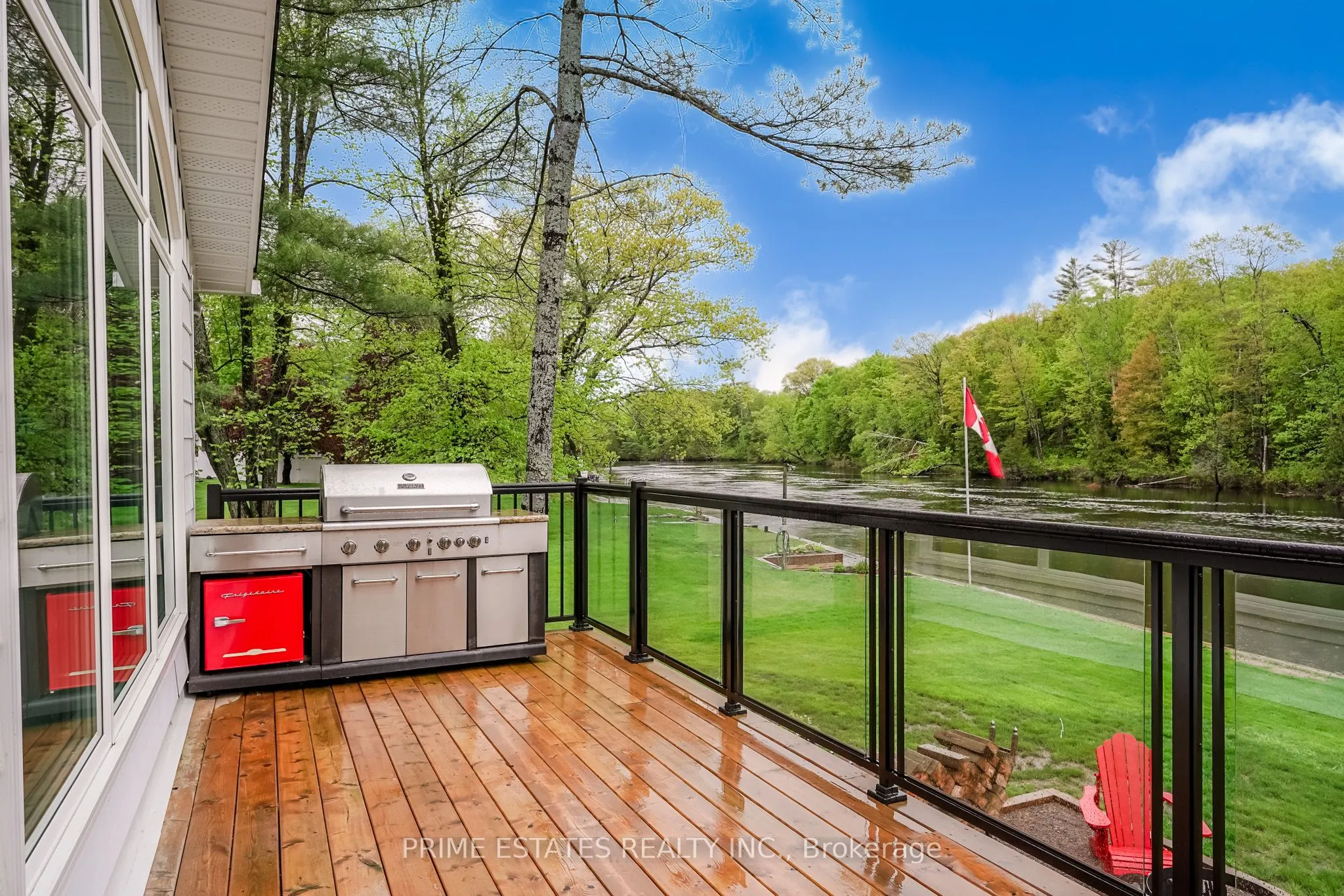 2996 Moynes Road