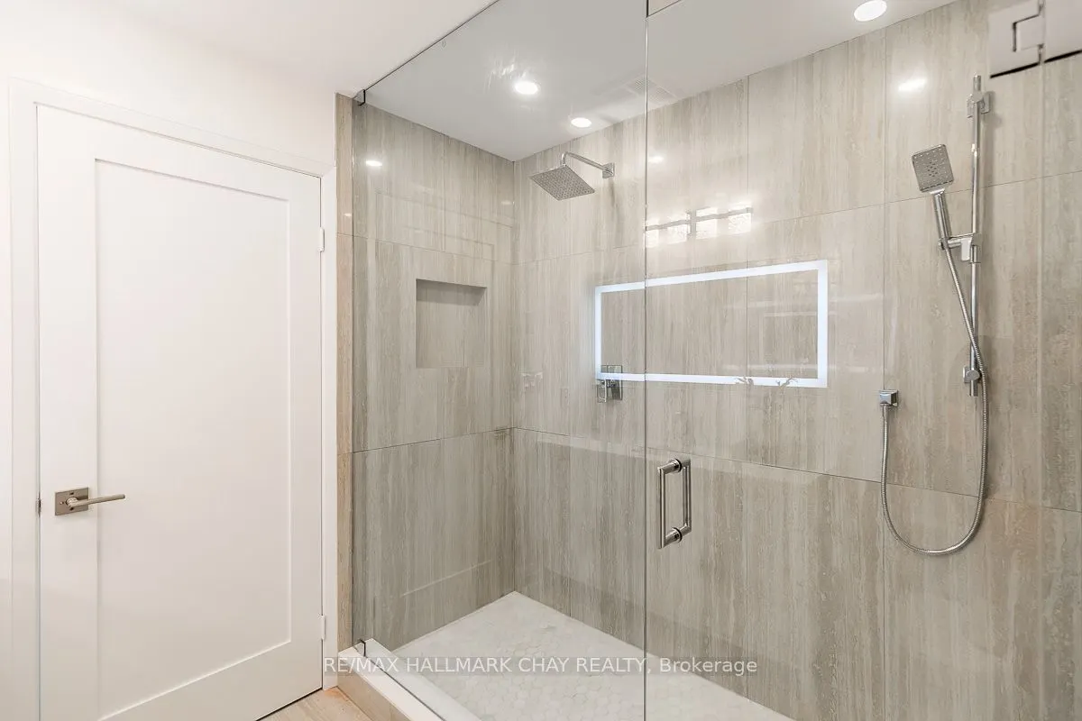 2 Toronto Street, #509