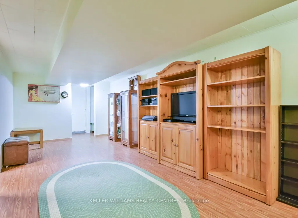 658 Manly Street