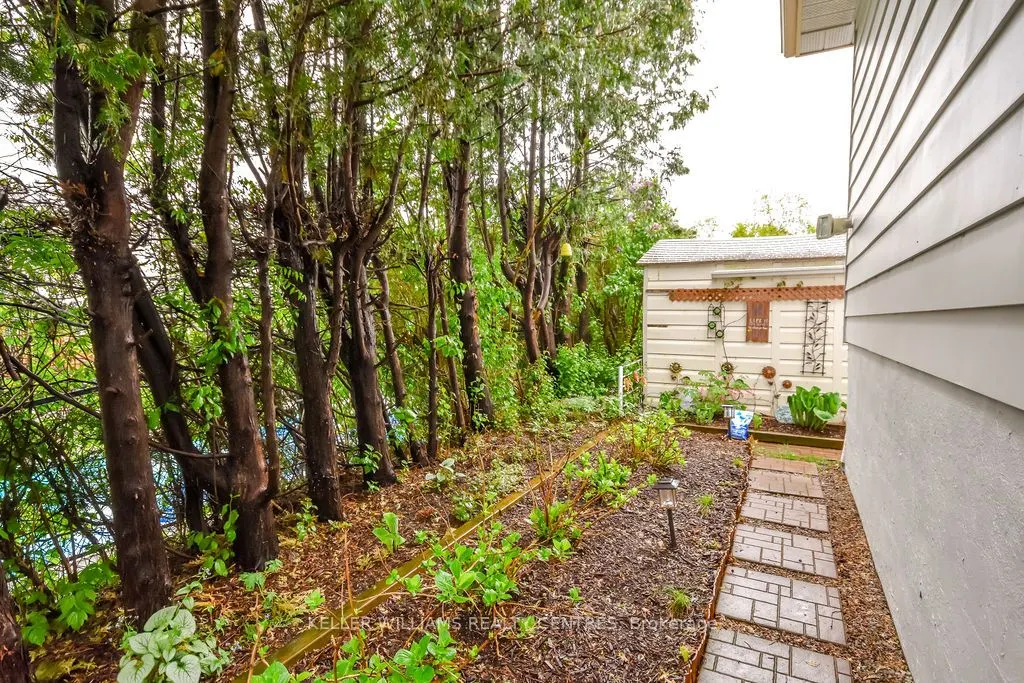 658 Manly Street