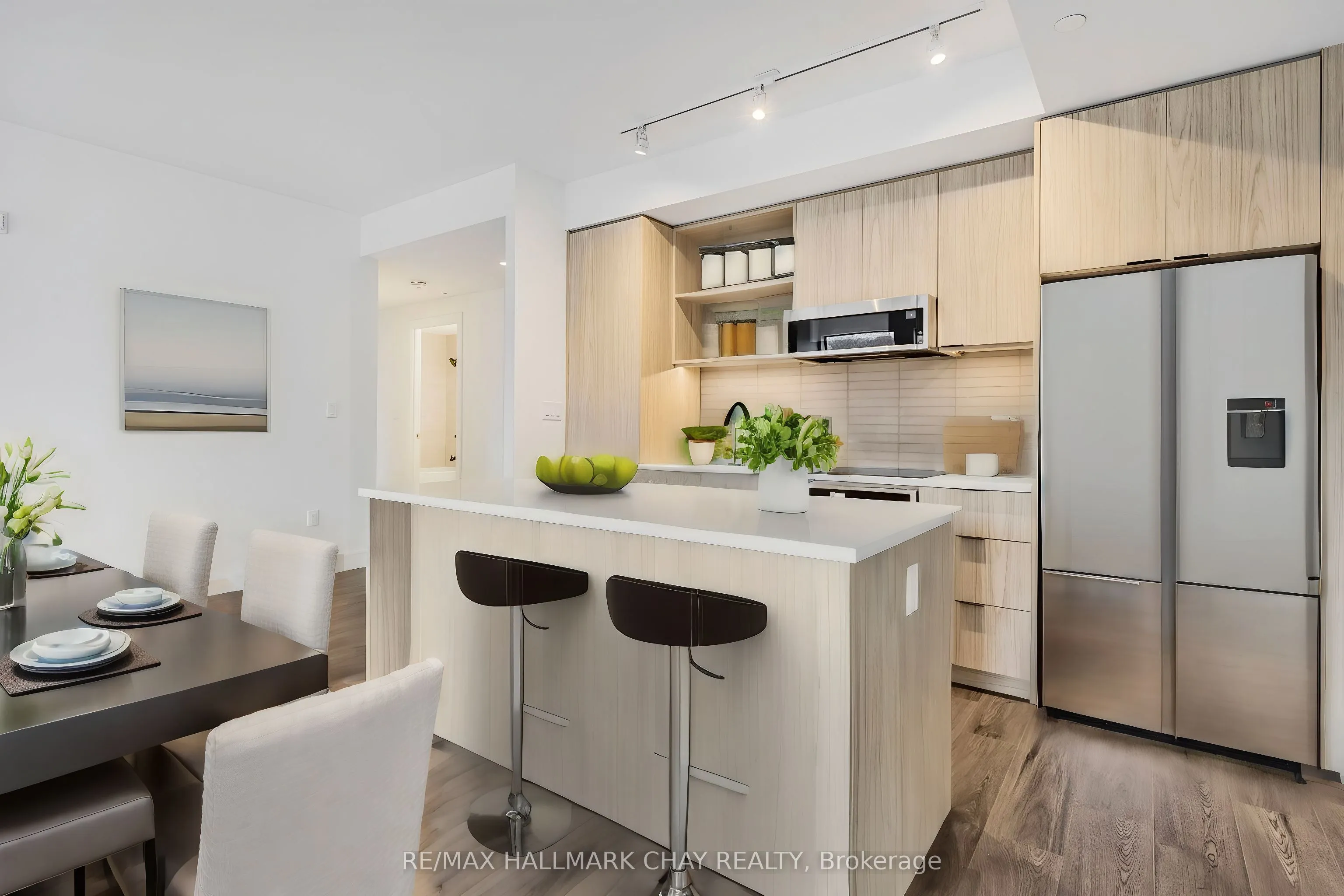 185 Dunlop Street E, #521