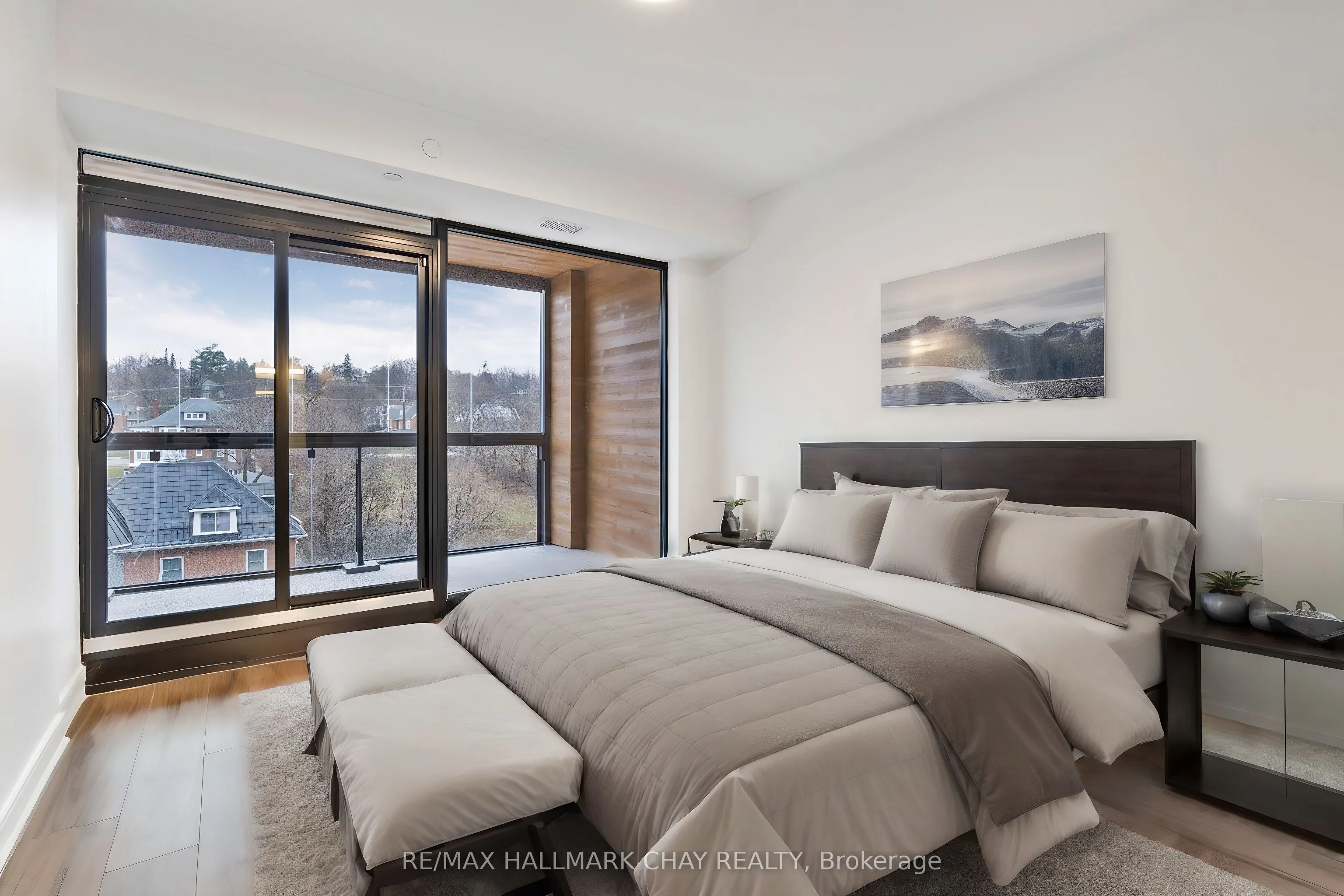185 Dunlop Street E, #521