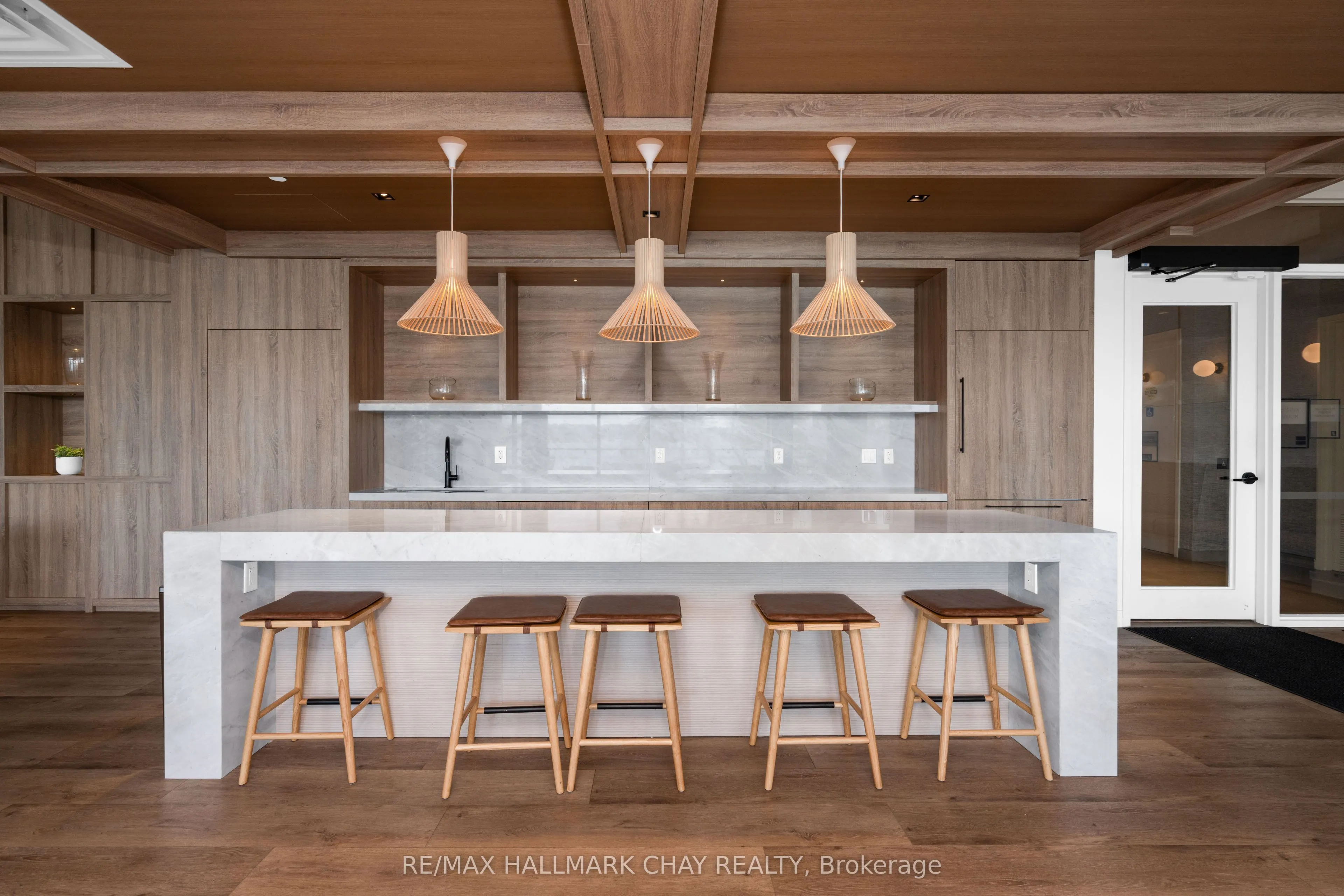185 Dunlop Street E, #521