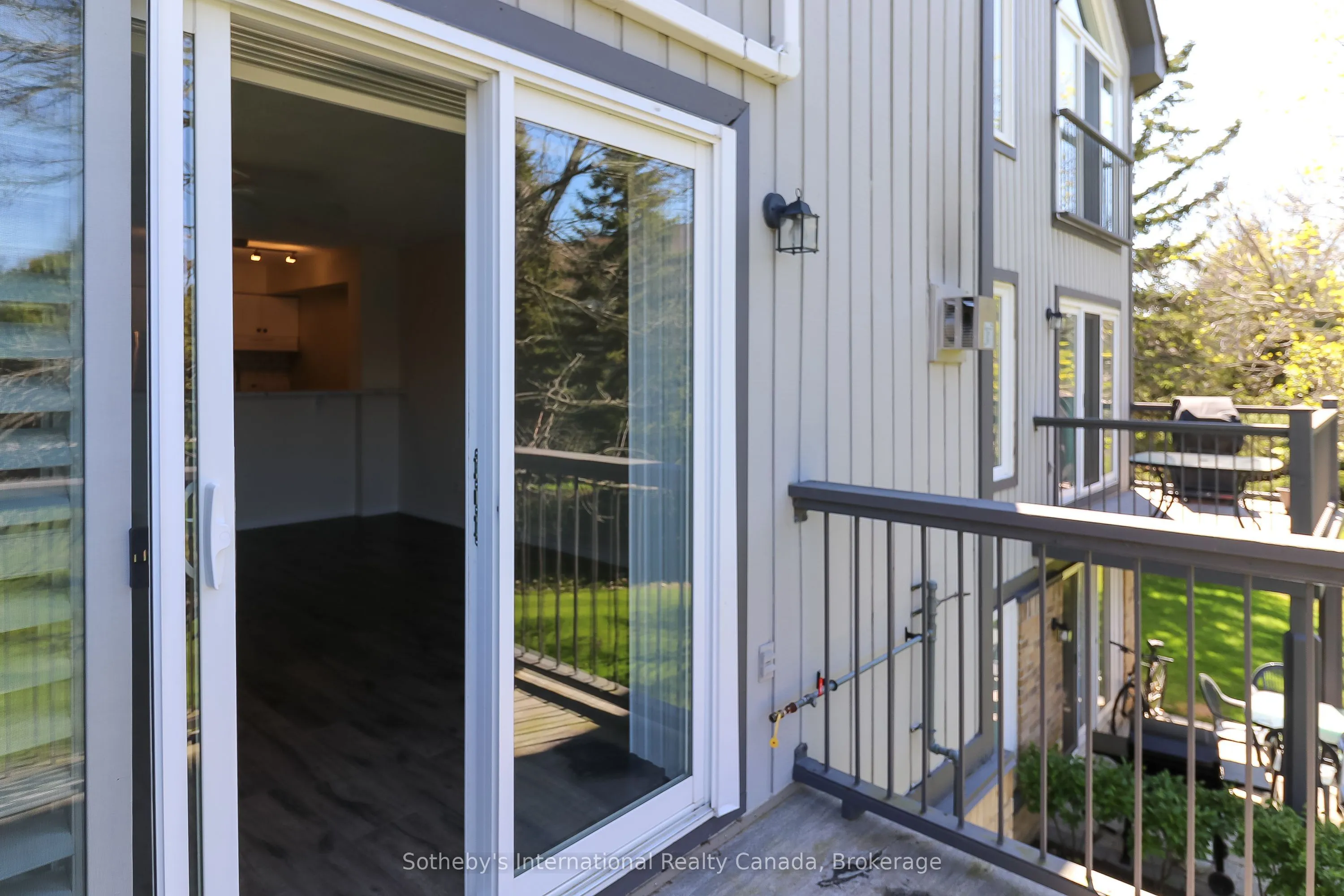 348 Mariners Way #20