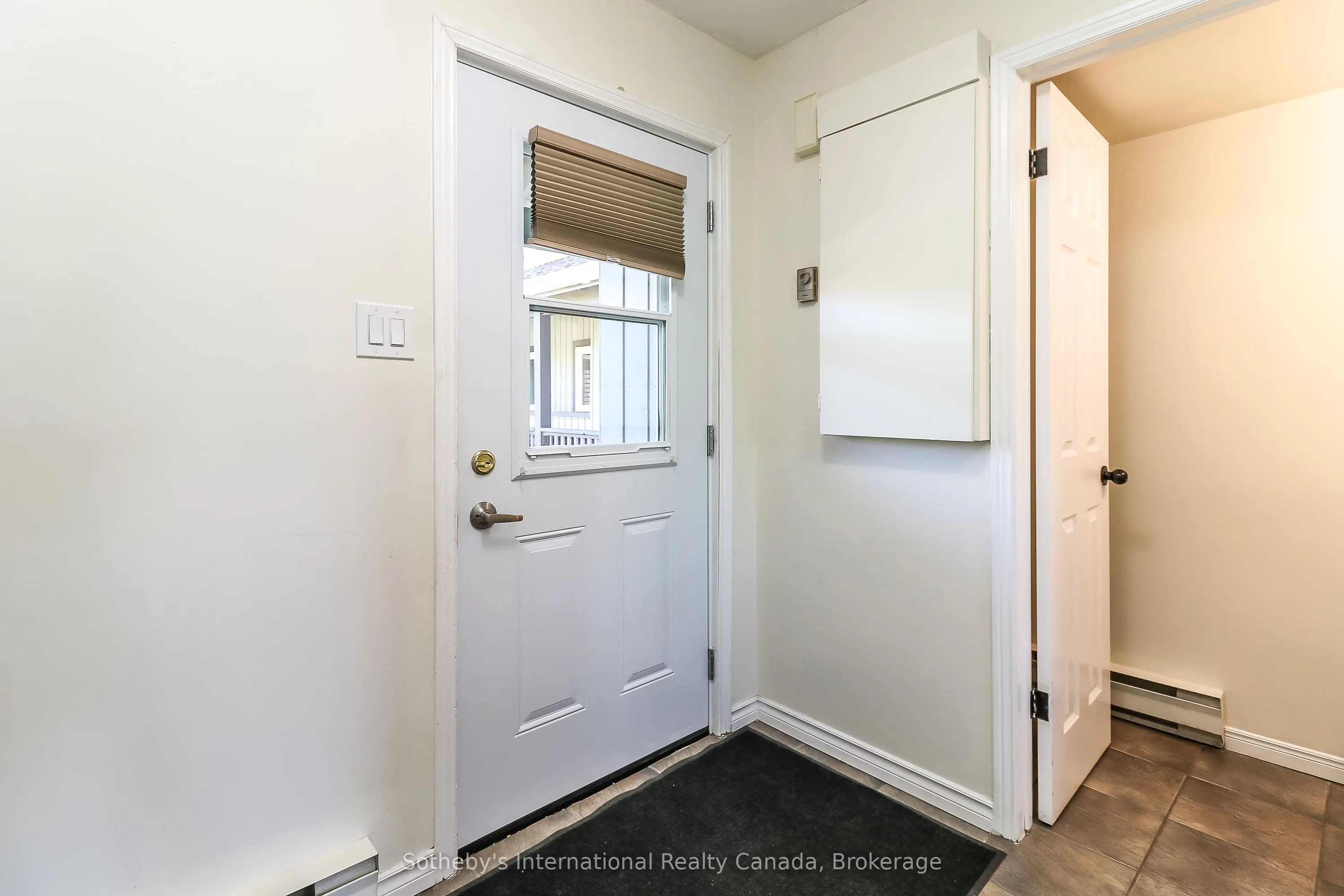 348 Mariners Way #20
