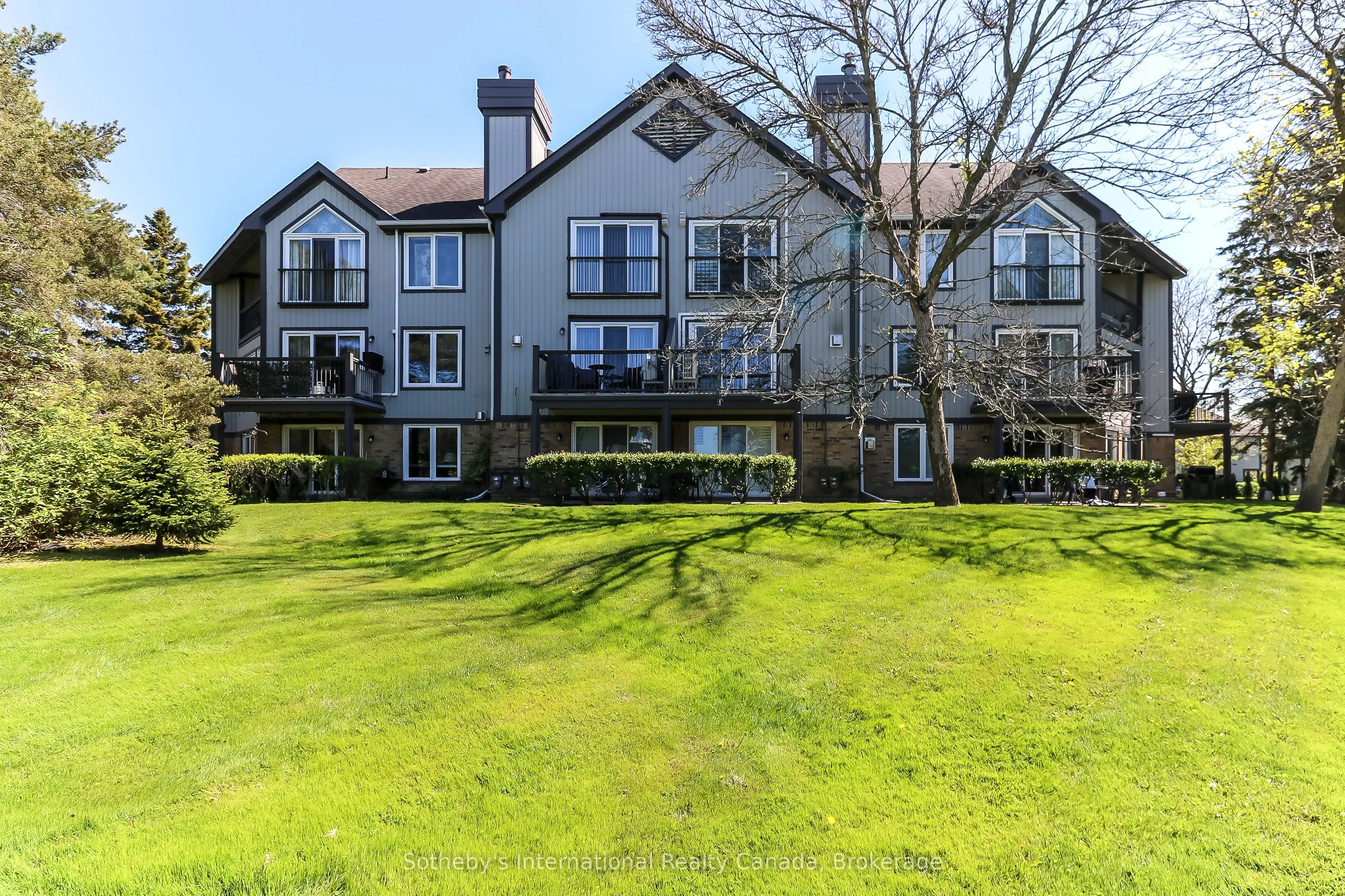 348 Mariners Way #20