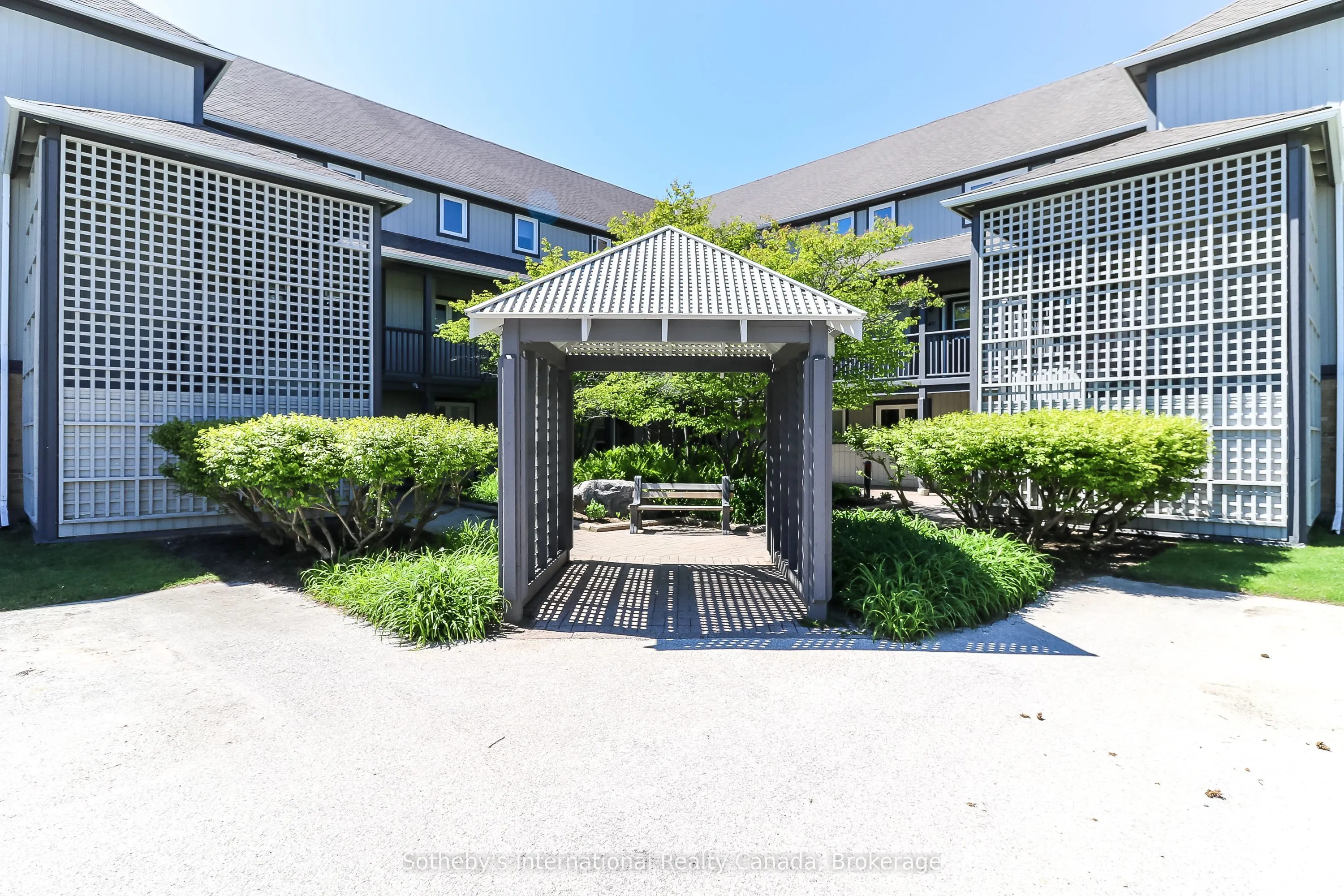 348 Mariners Way #20