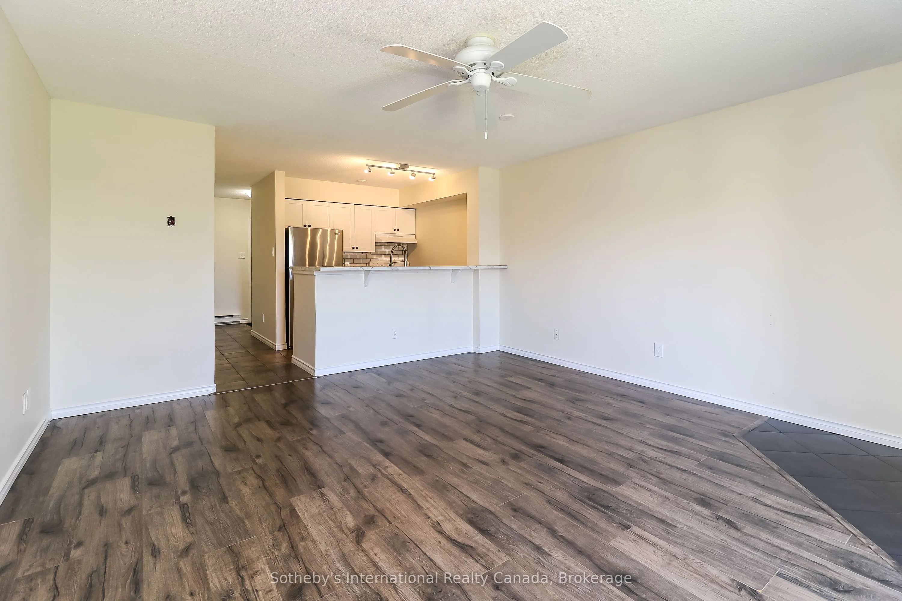 348 Mariners Way #20