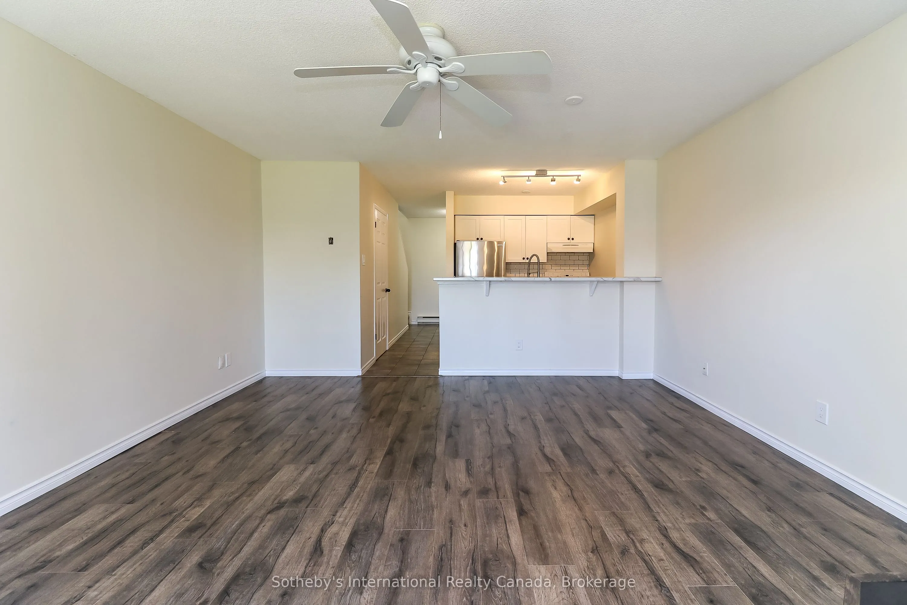 348 Mariners Way #20