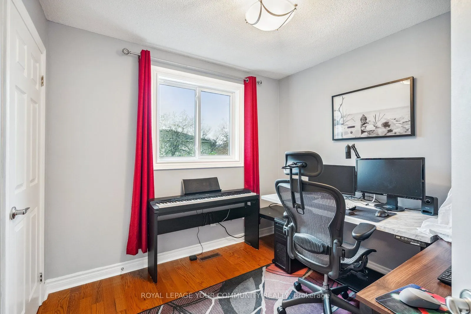 16 Grasett Crescent