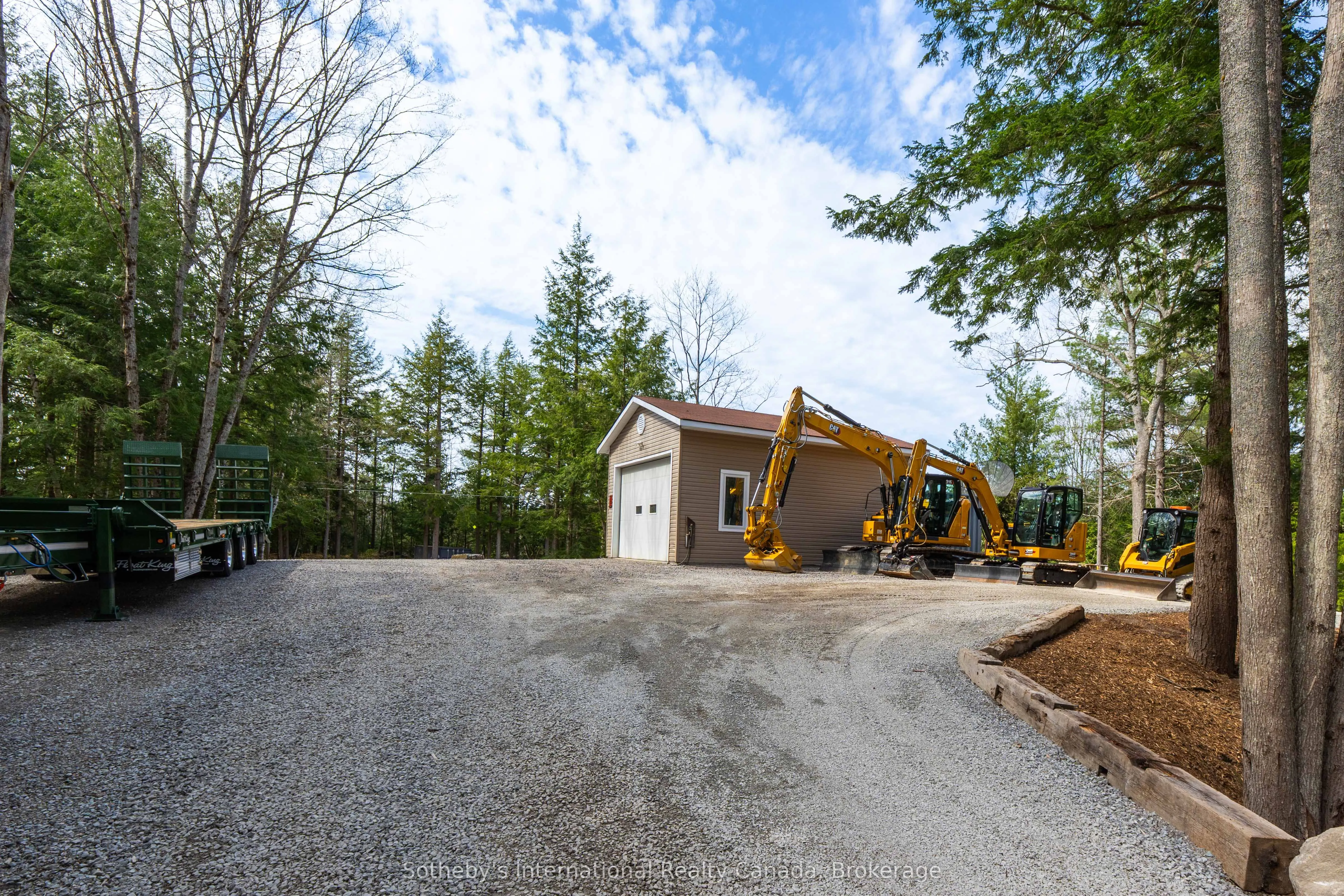 5270 Dean Trail