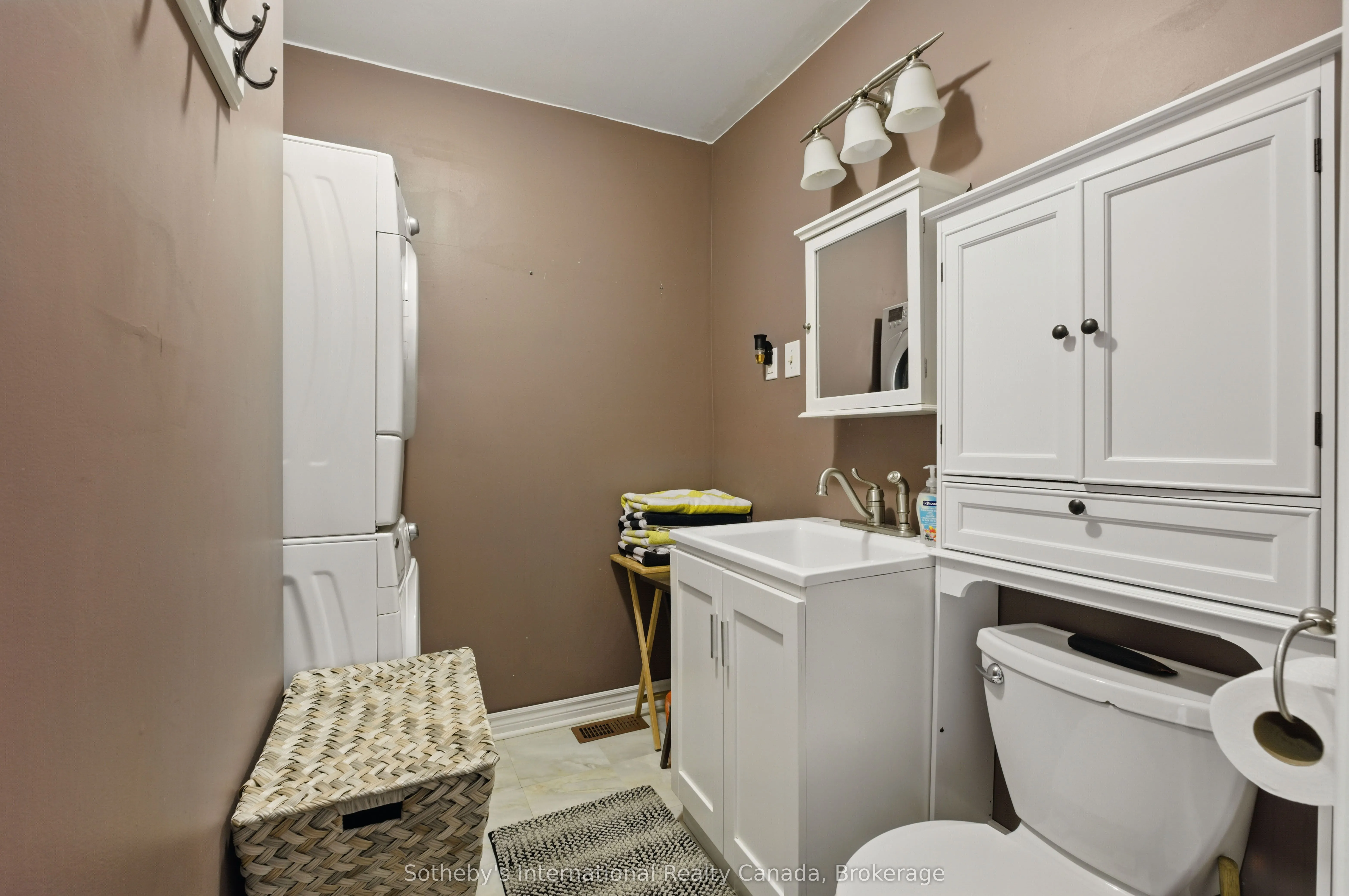 5270 Dean Trail