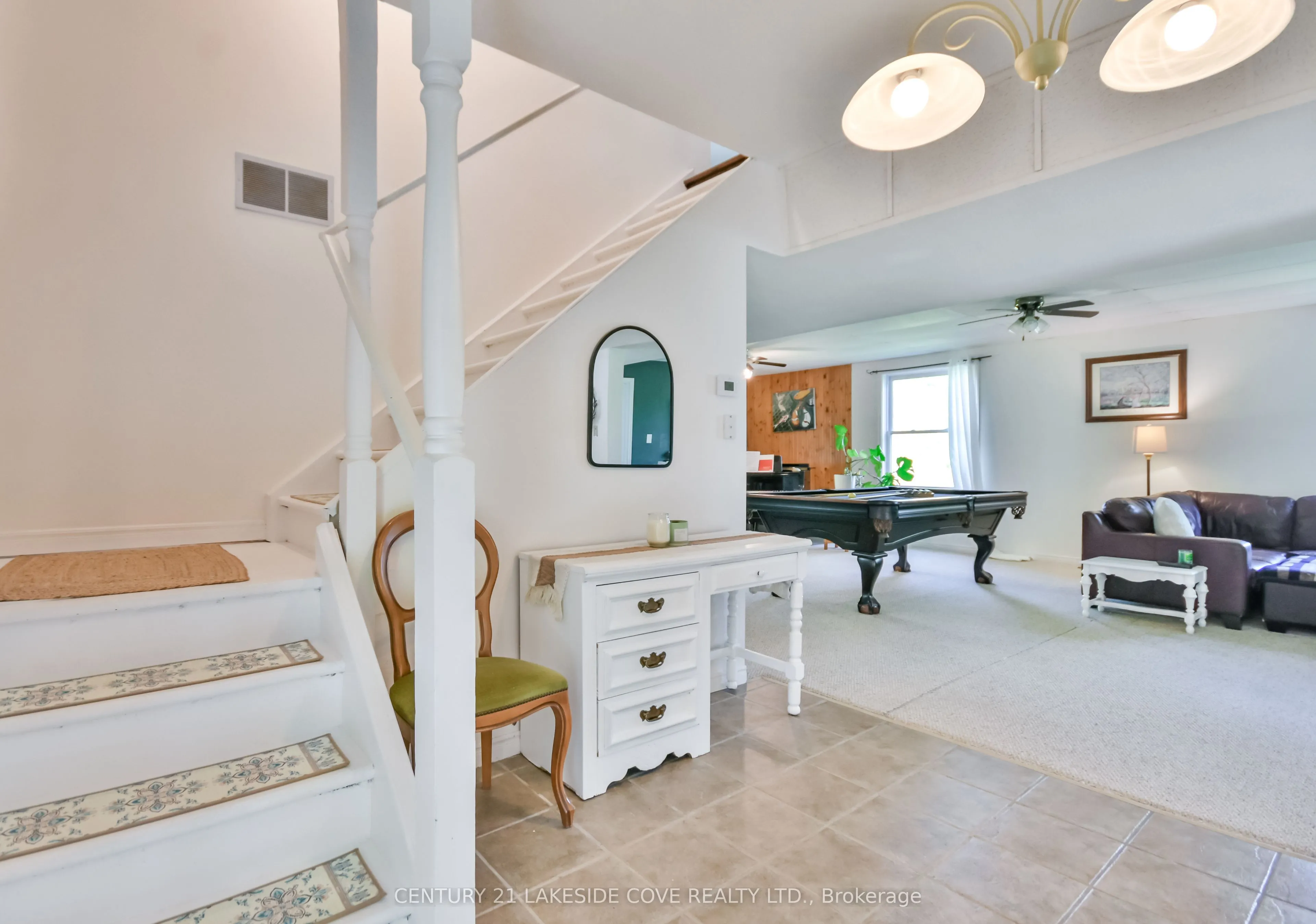 3976 Woodland Drive