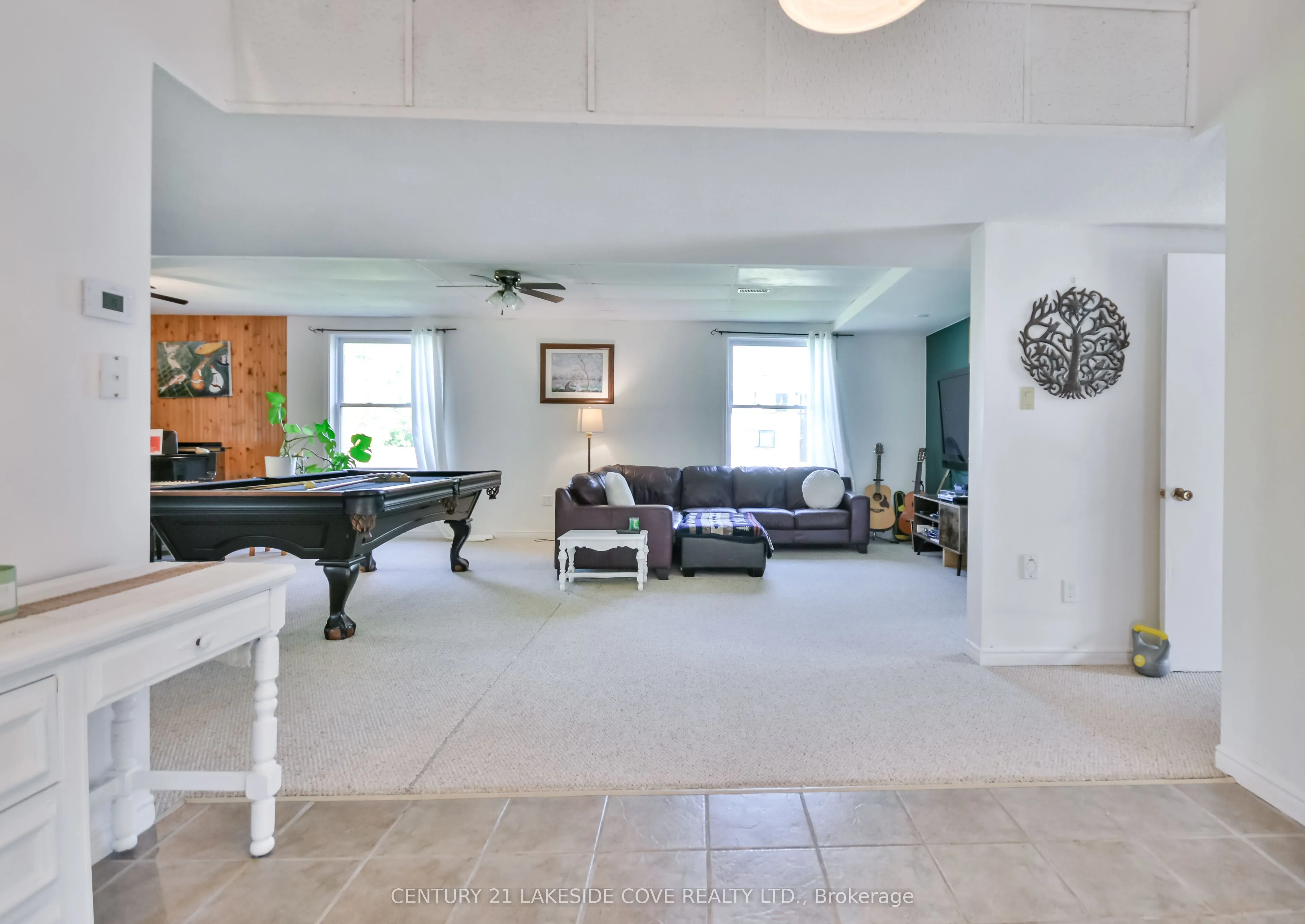 3976 Woodland Drive