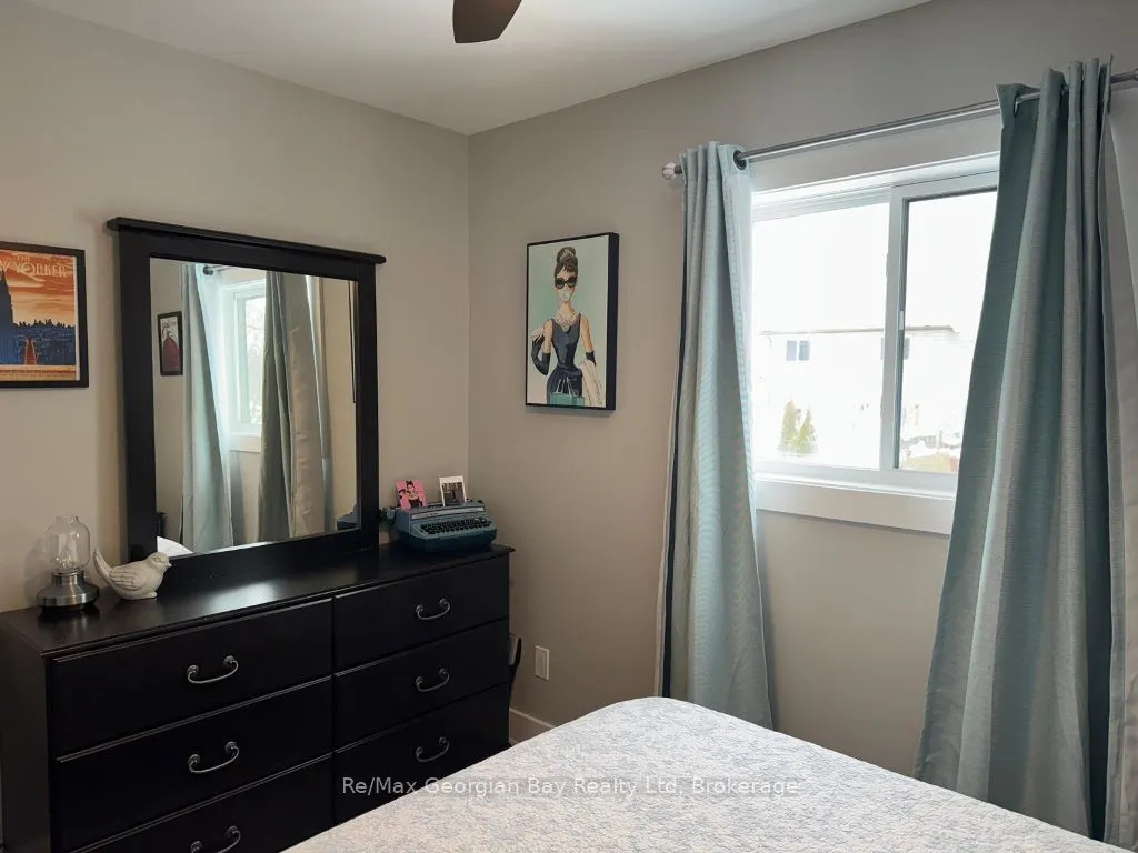334 ROSE Crescent