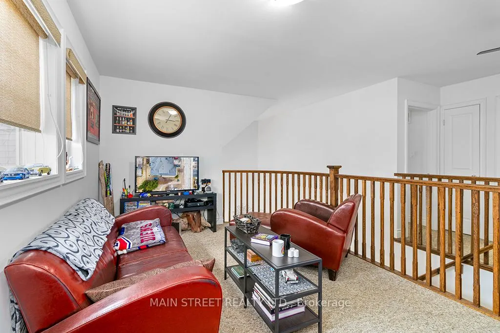 36 Savannah Crescent