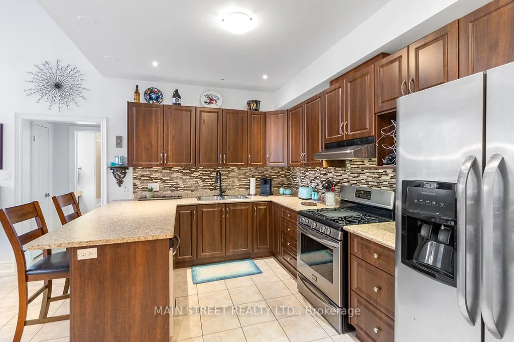 36 Savannah Crescent