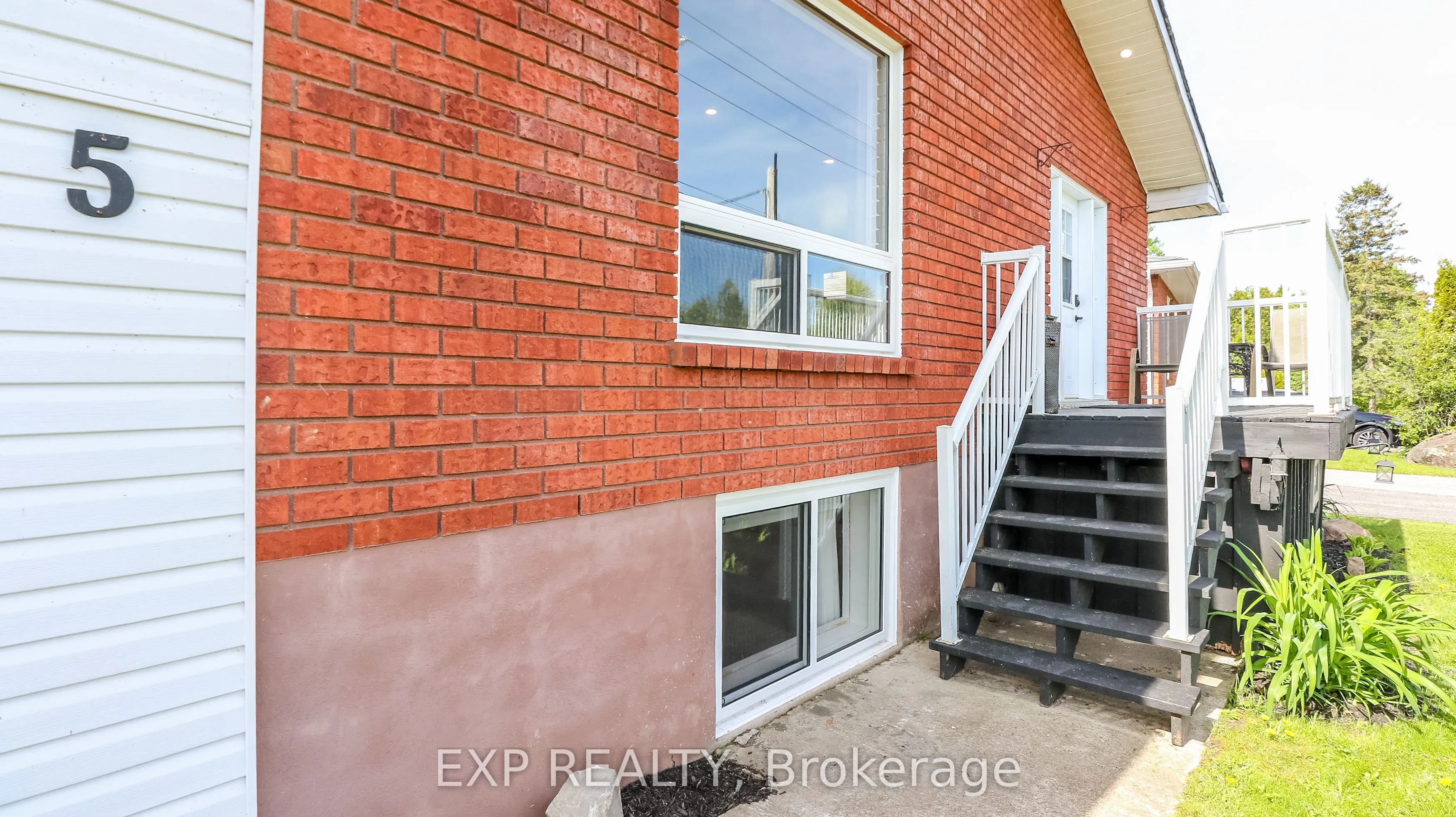 5 Bourgeois Beach Road