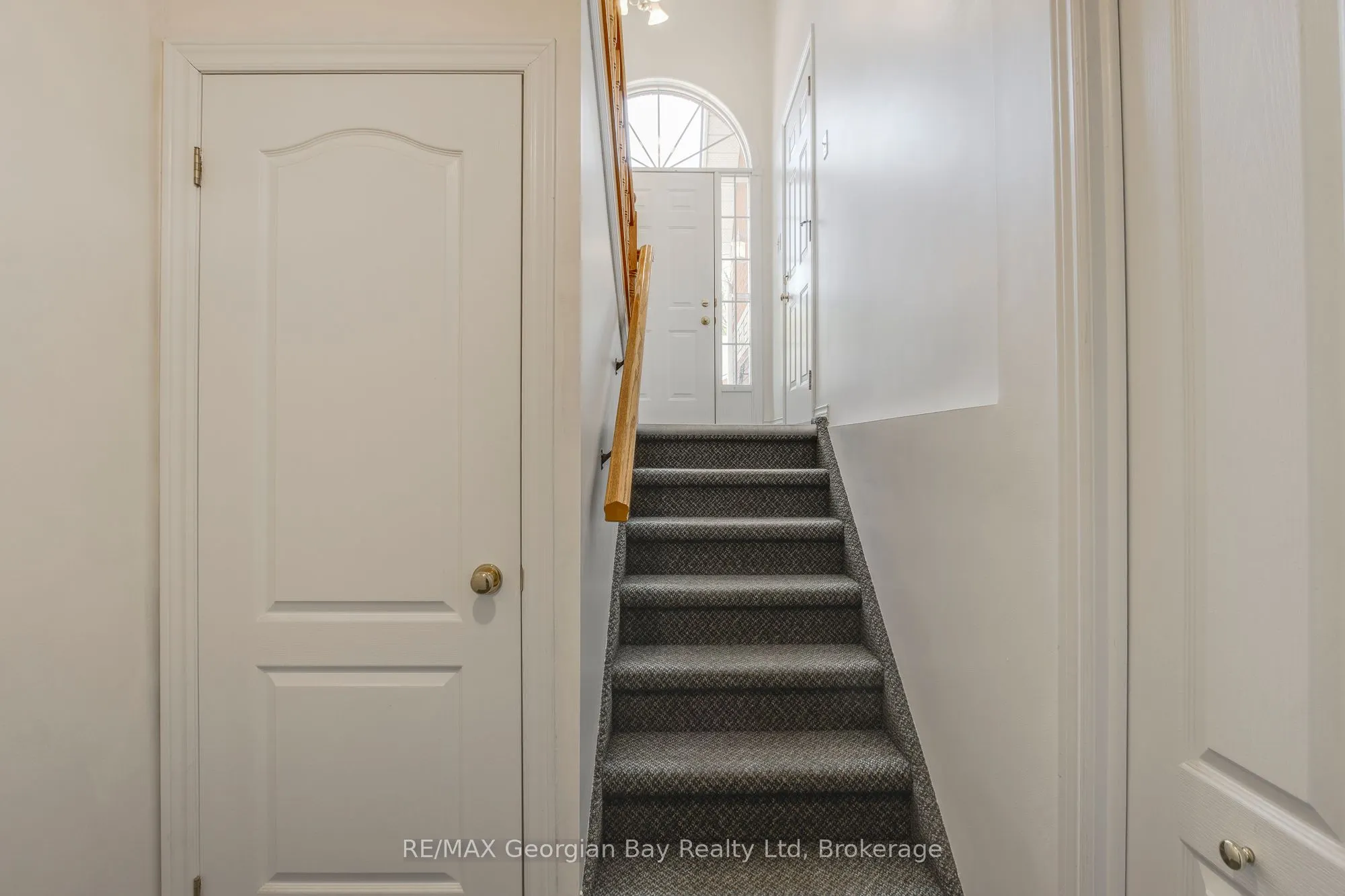 90 Thompson Road, #20