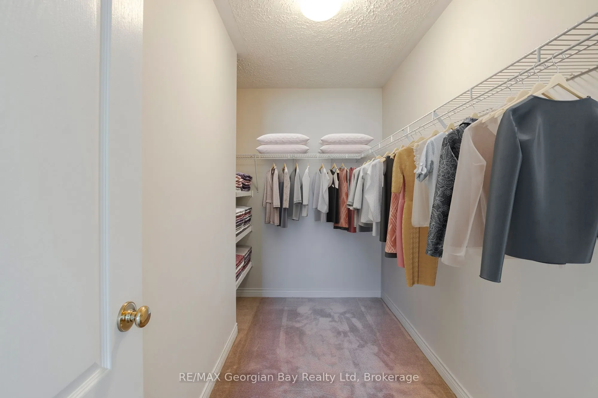 90 Thompson Road, #20