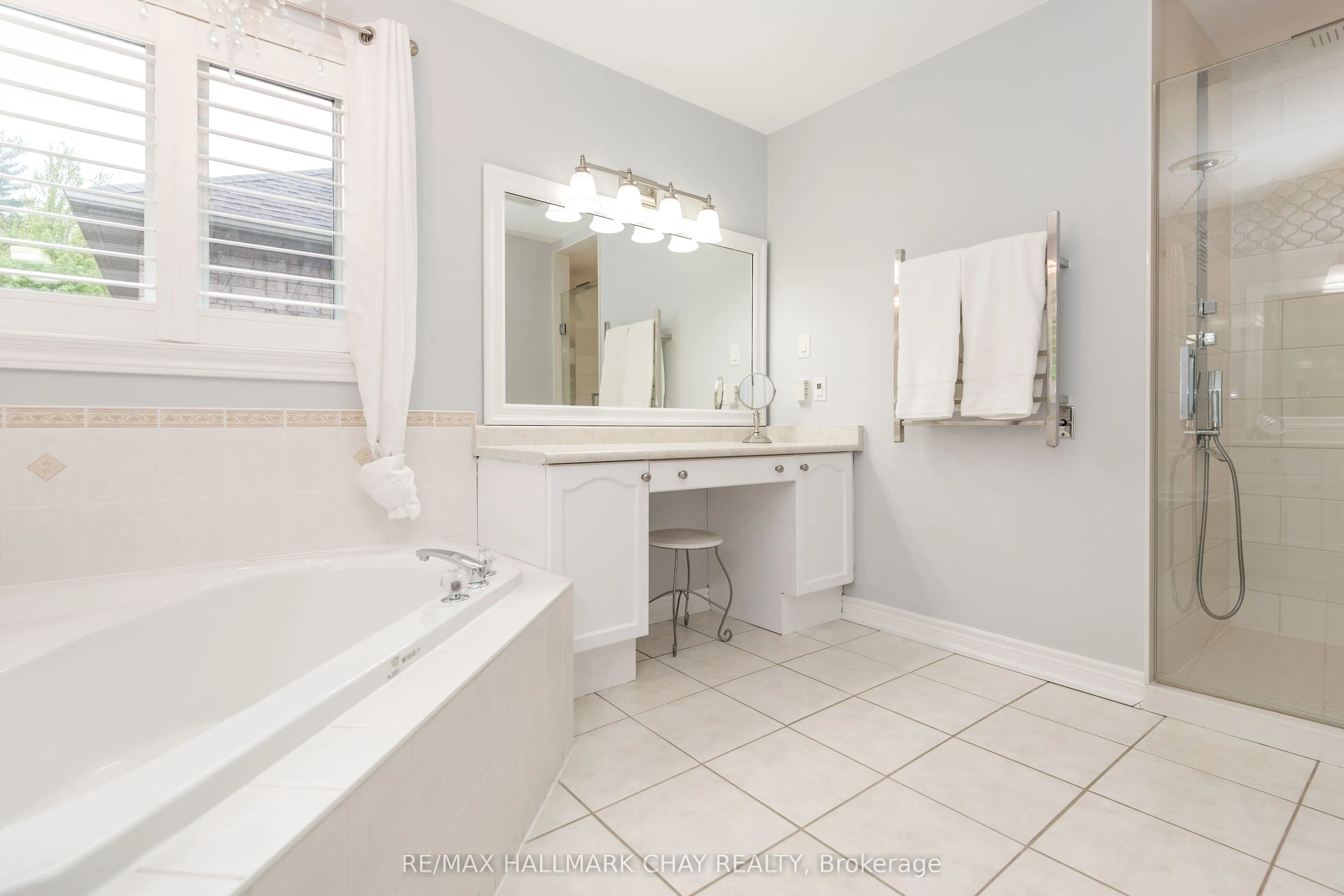 6 Orsi Court