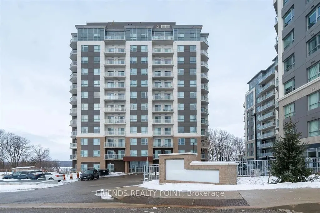 56 Lakeside Terrace, #814