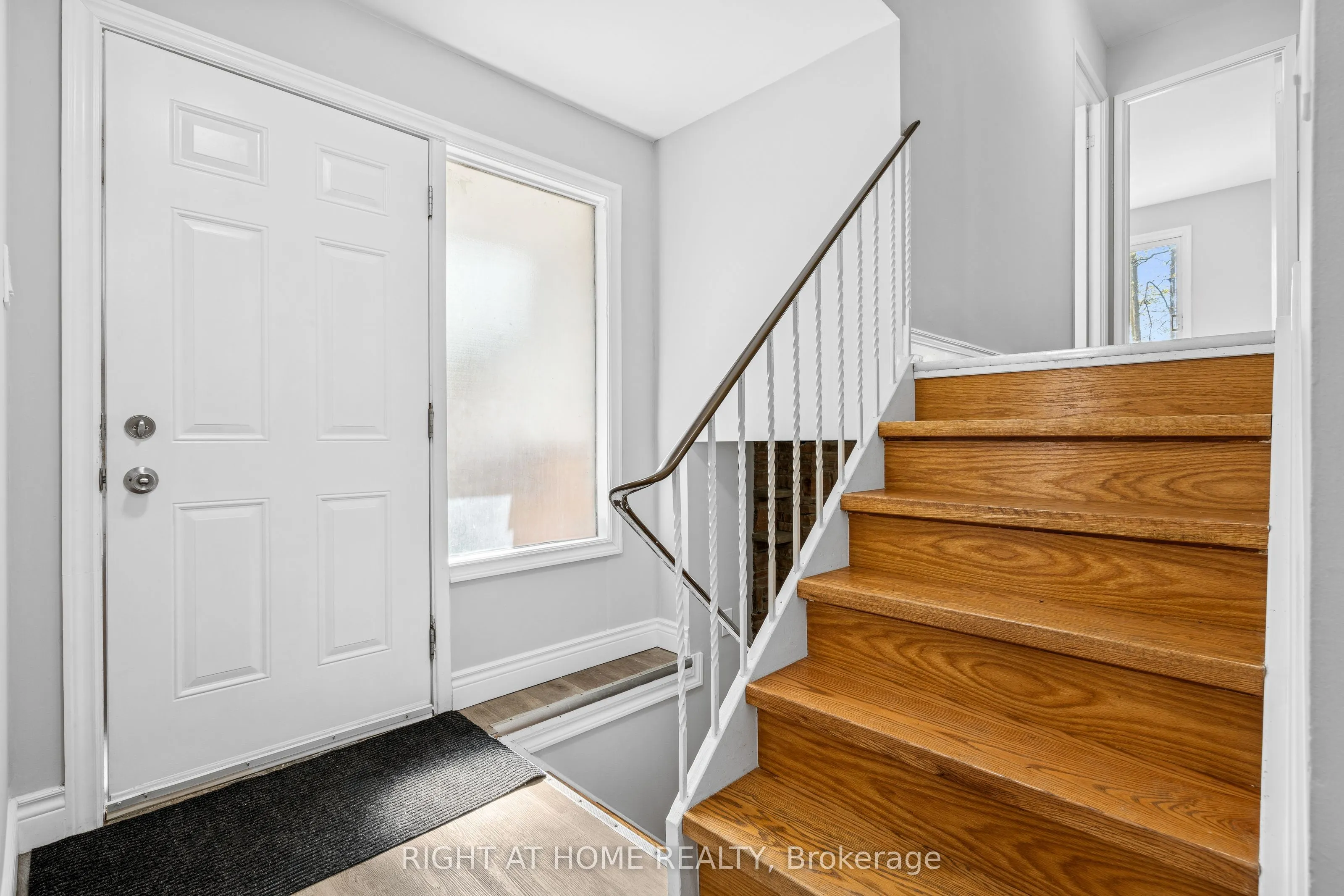 21 Ashdale Court