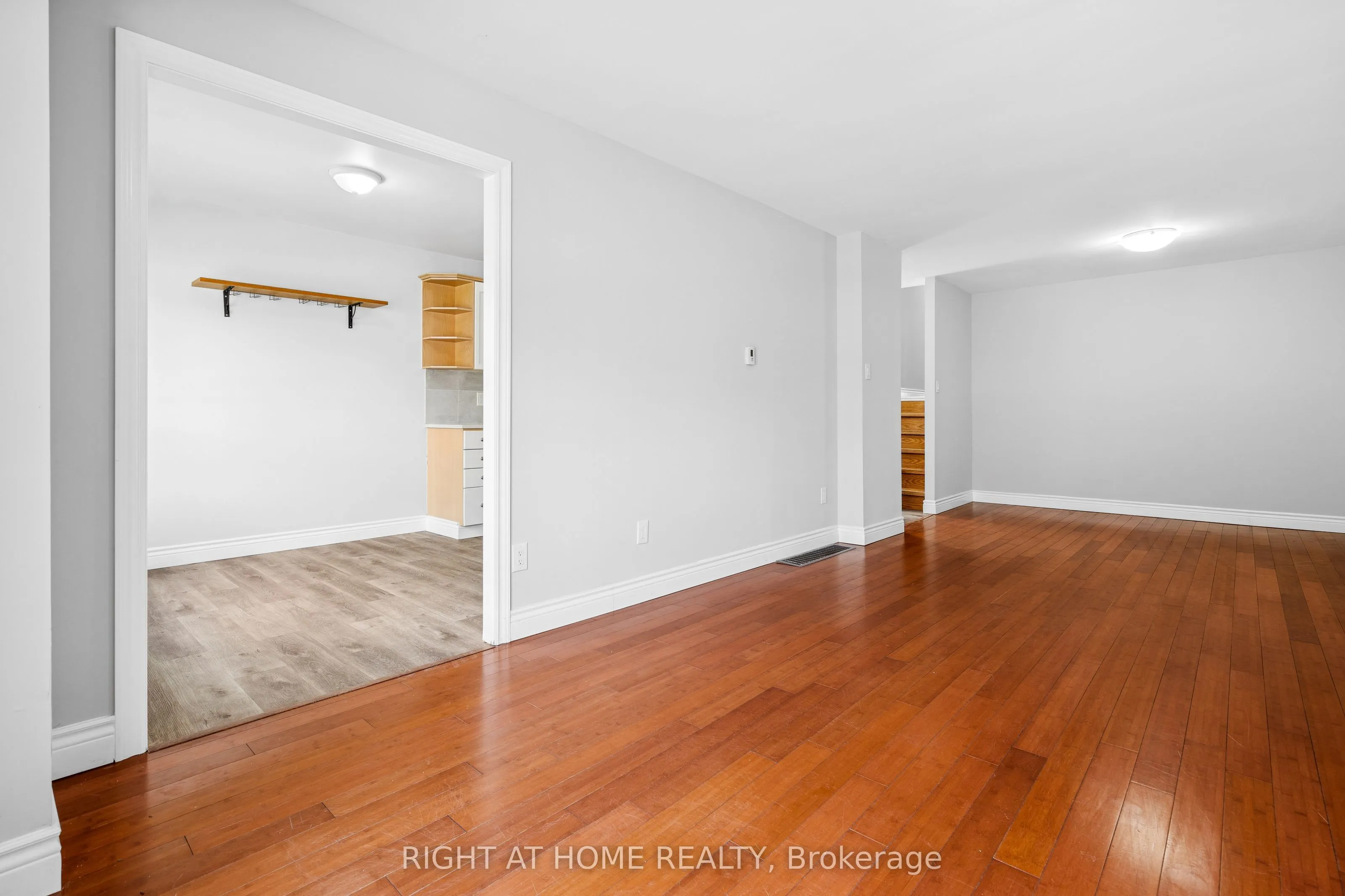 21 Ashdale Court