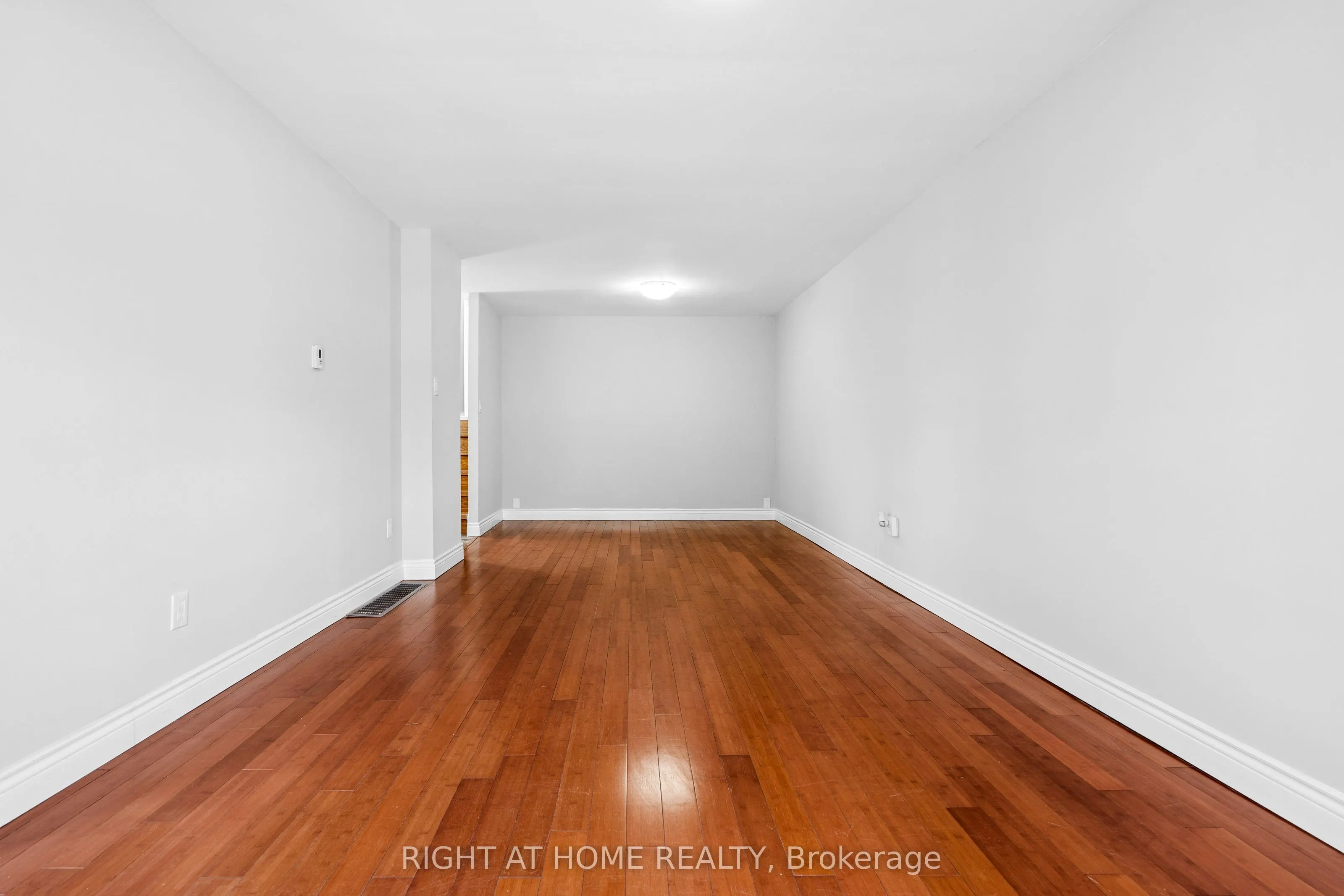 21 Ashdale Court