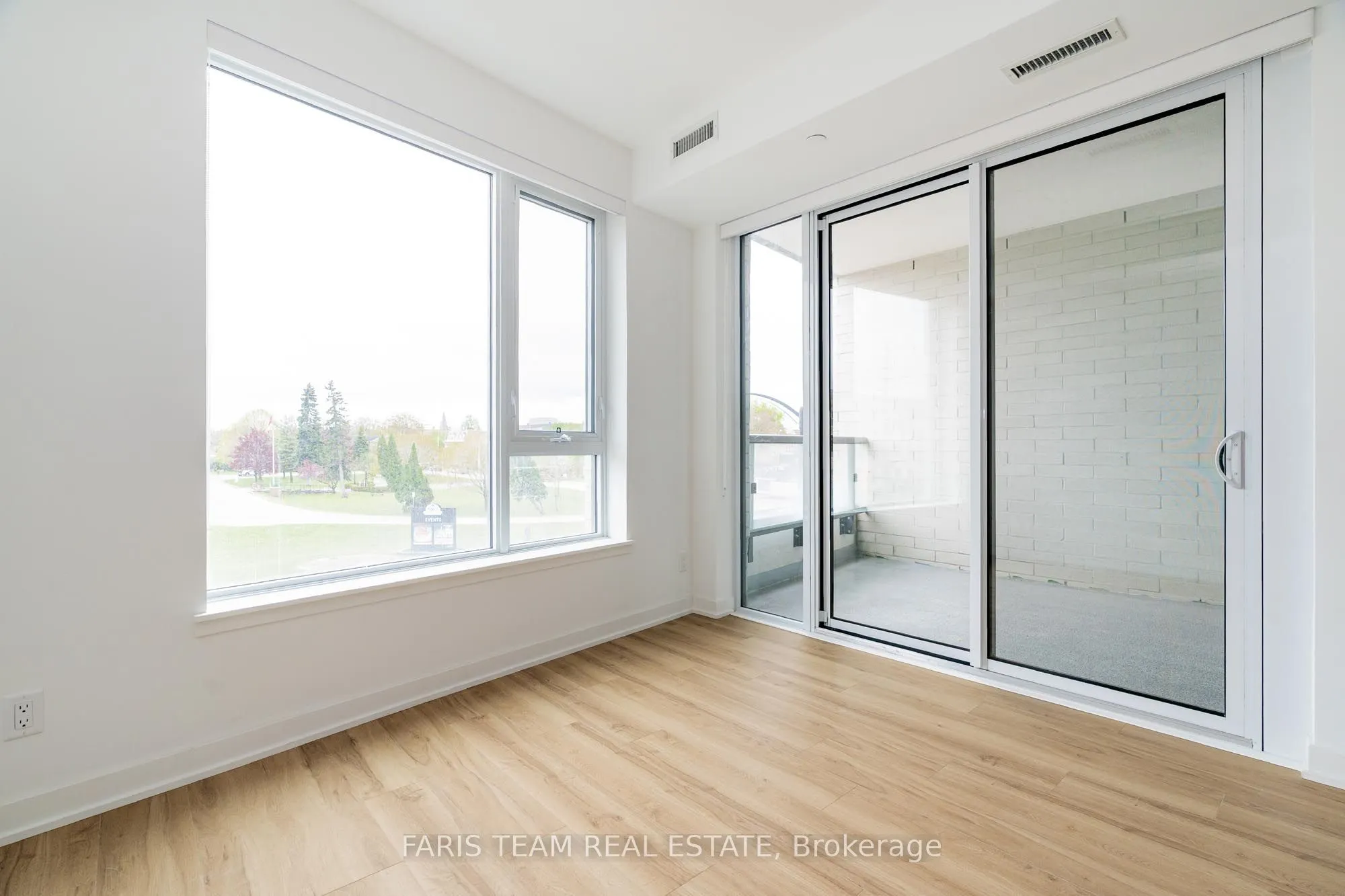 31 Huron Street #209