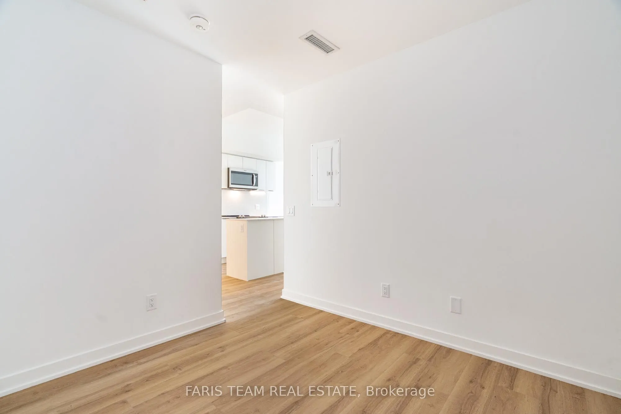 31 Huron Street #209