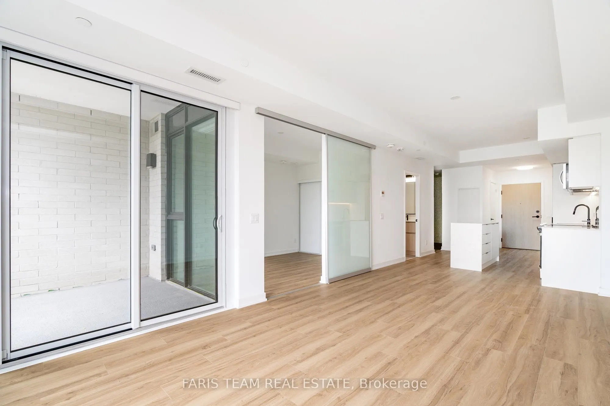 31 Huron Street #209