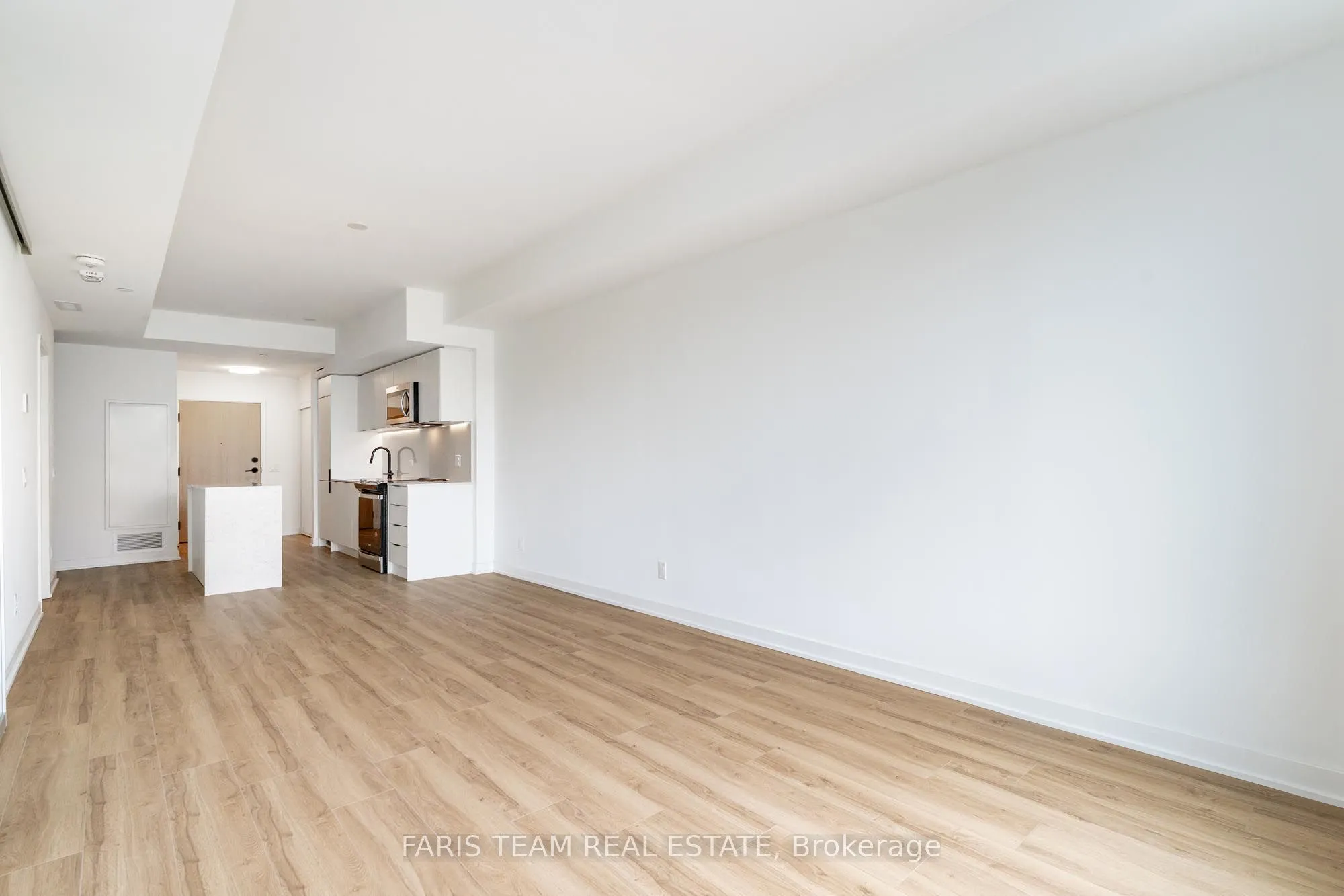 31 Huron Street #209
