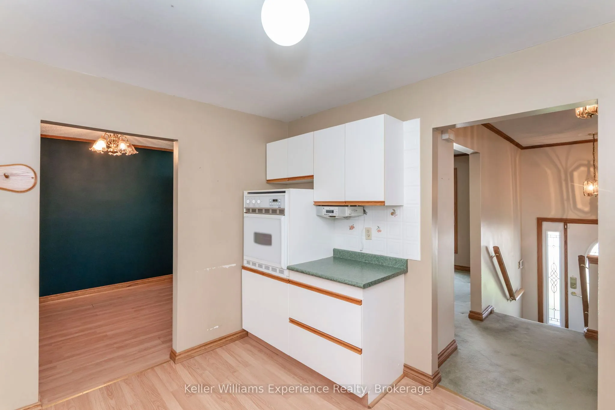 309 Lescaut Road
