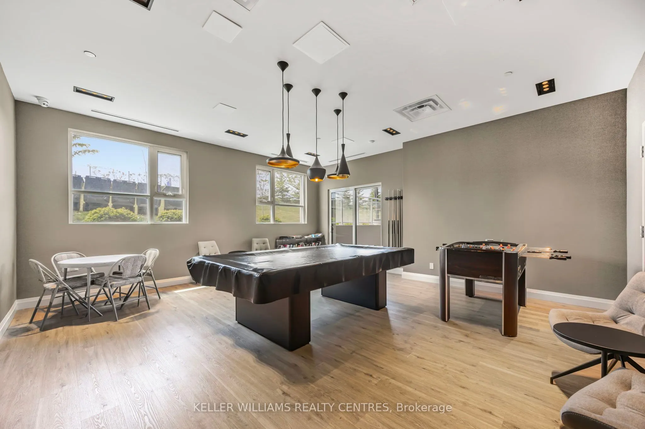 58 Lakeside Terrace, #303