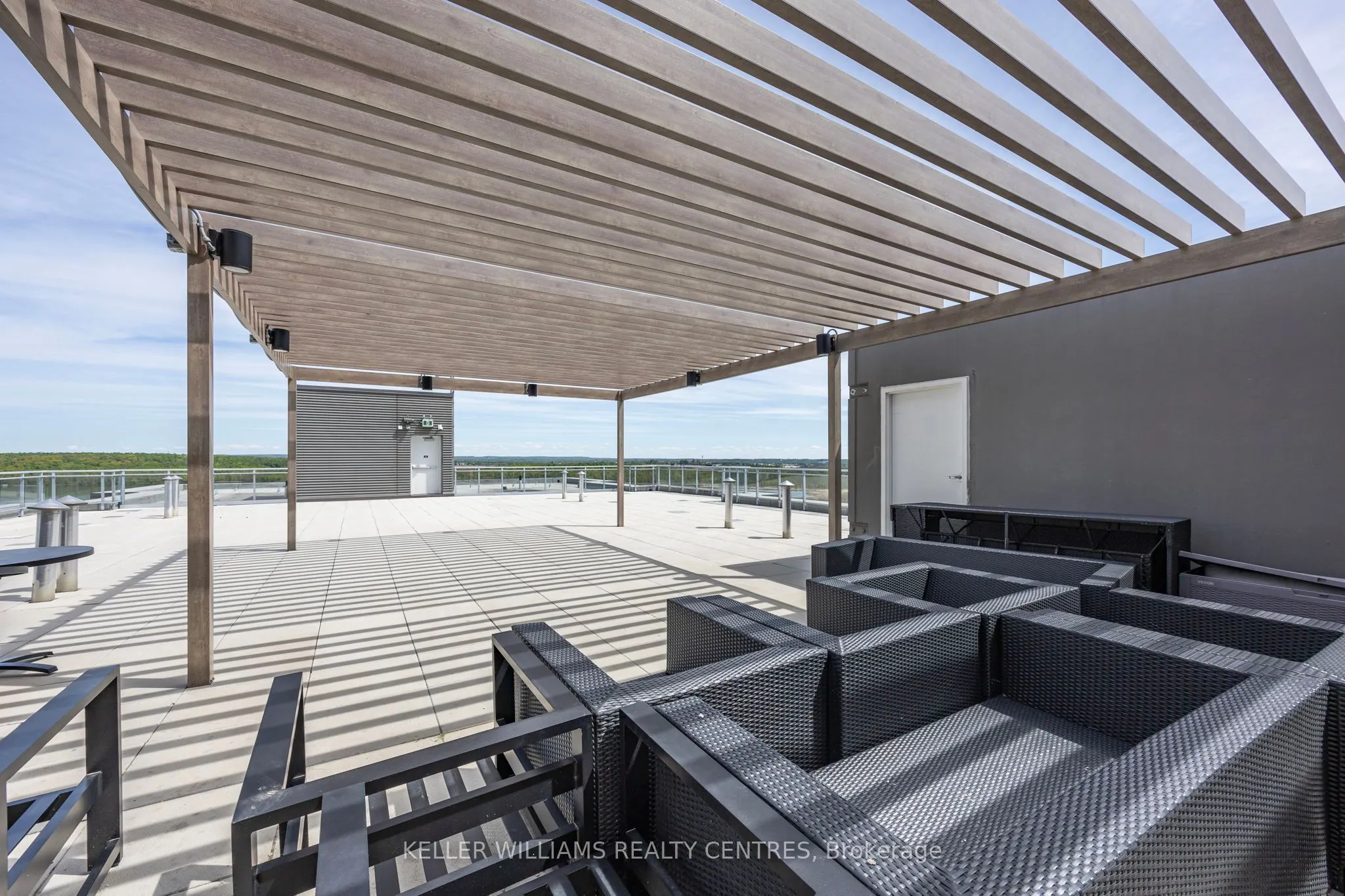 58 Lakeside Terrace, #303