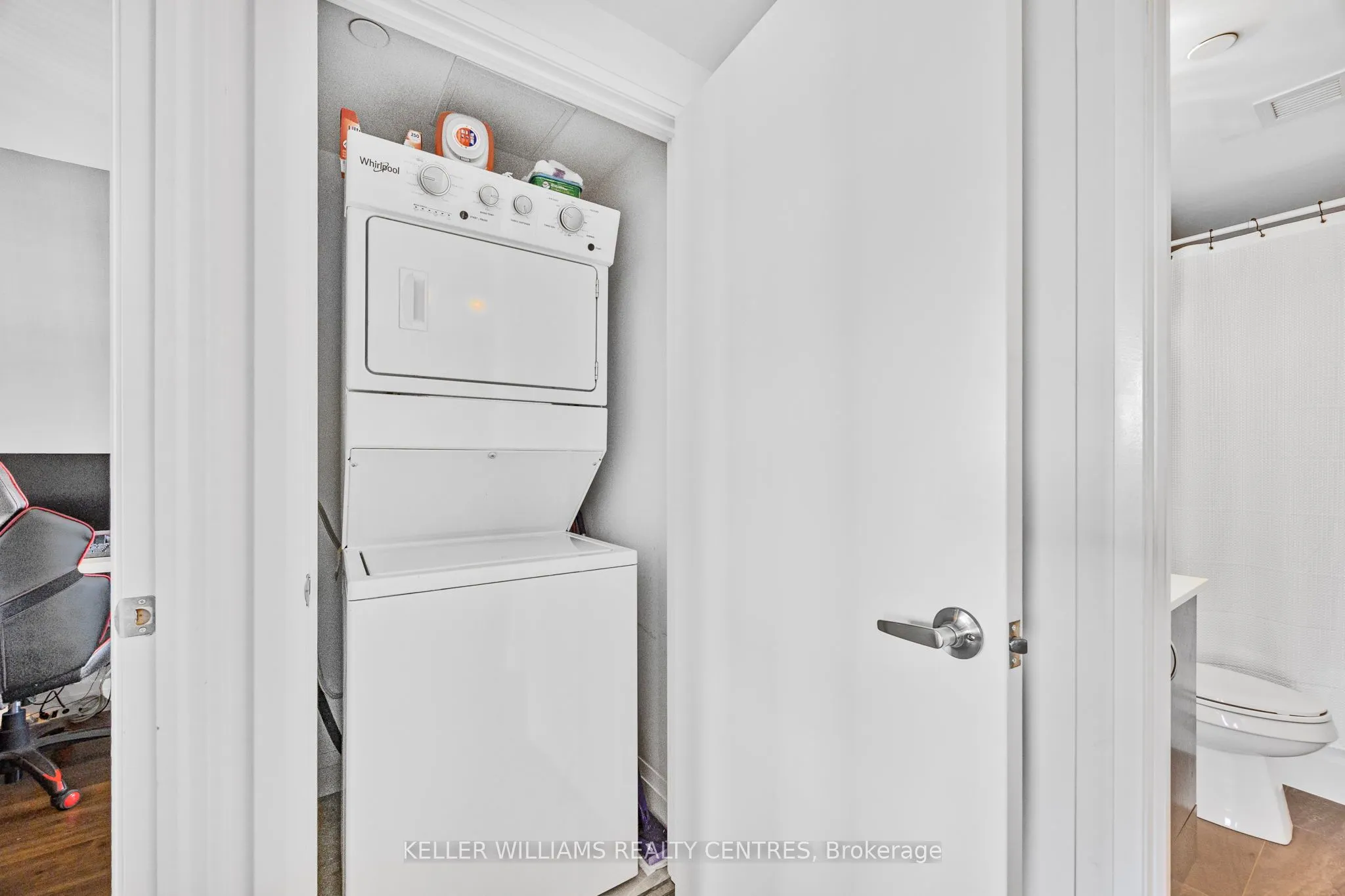 58 Lakeside Terrace, #303