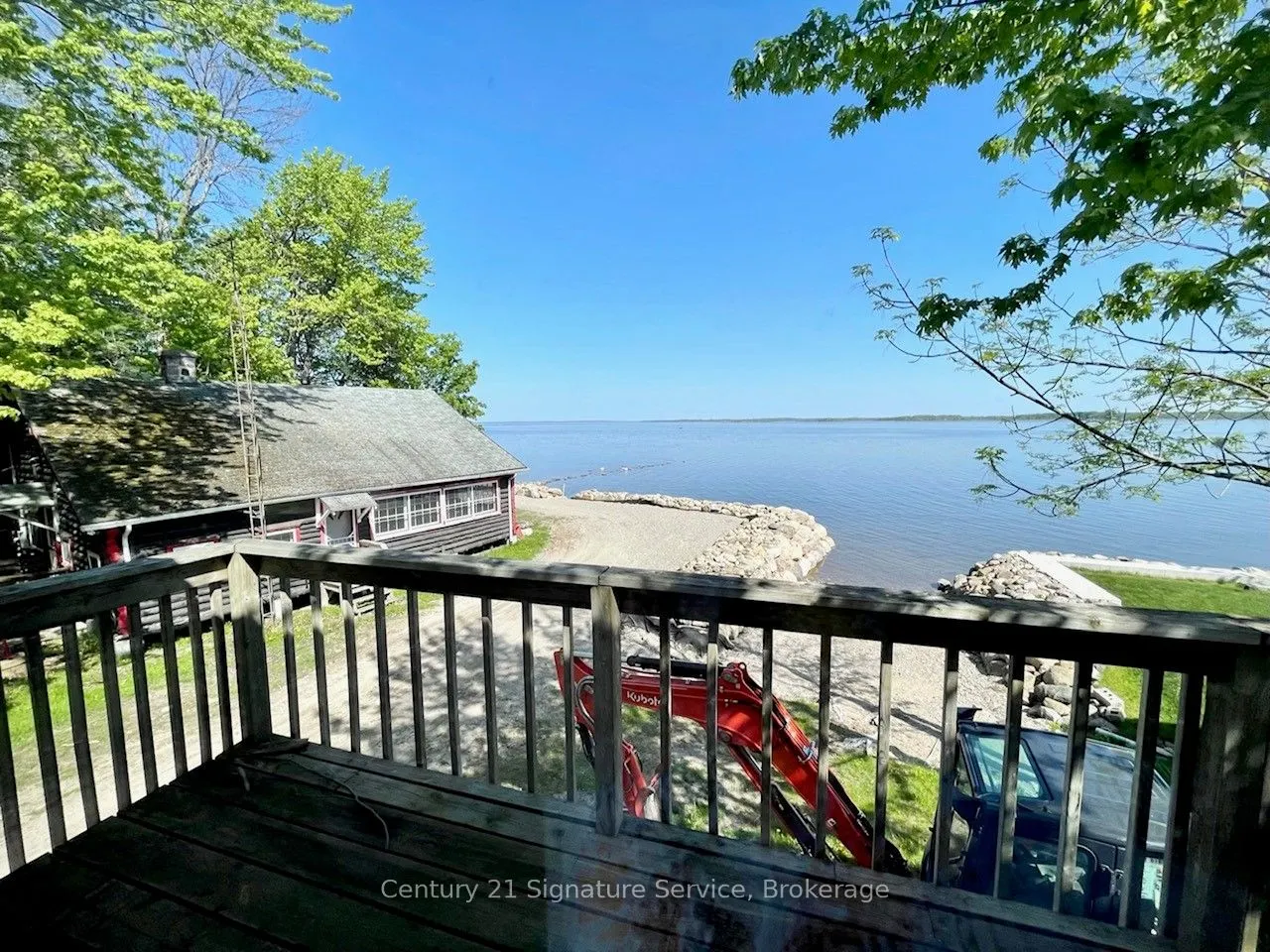 264 Robins Point Road
