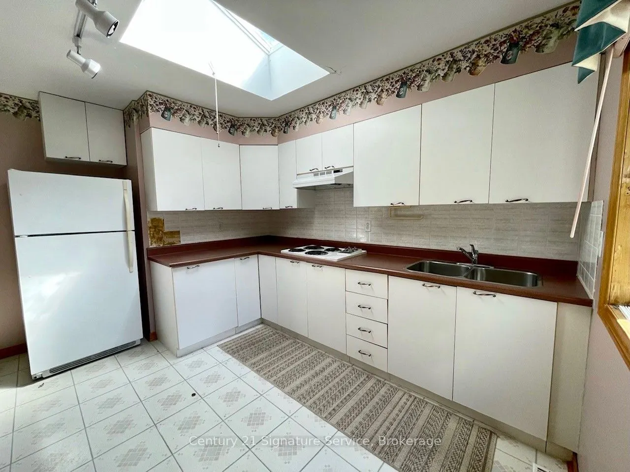 264 Robins Point Road