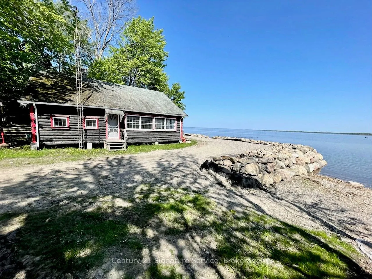 264 Robins Point Road