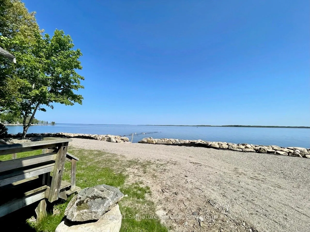 264 Robins Point Road