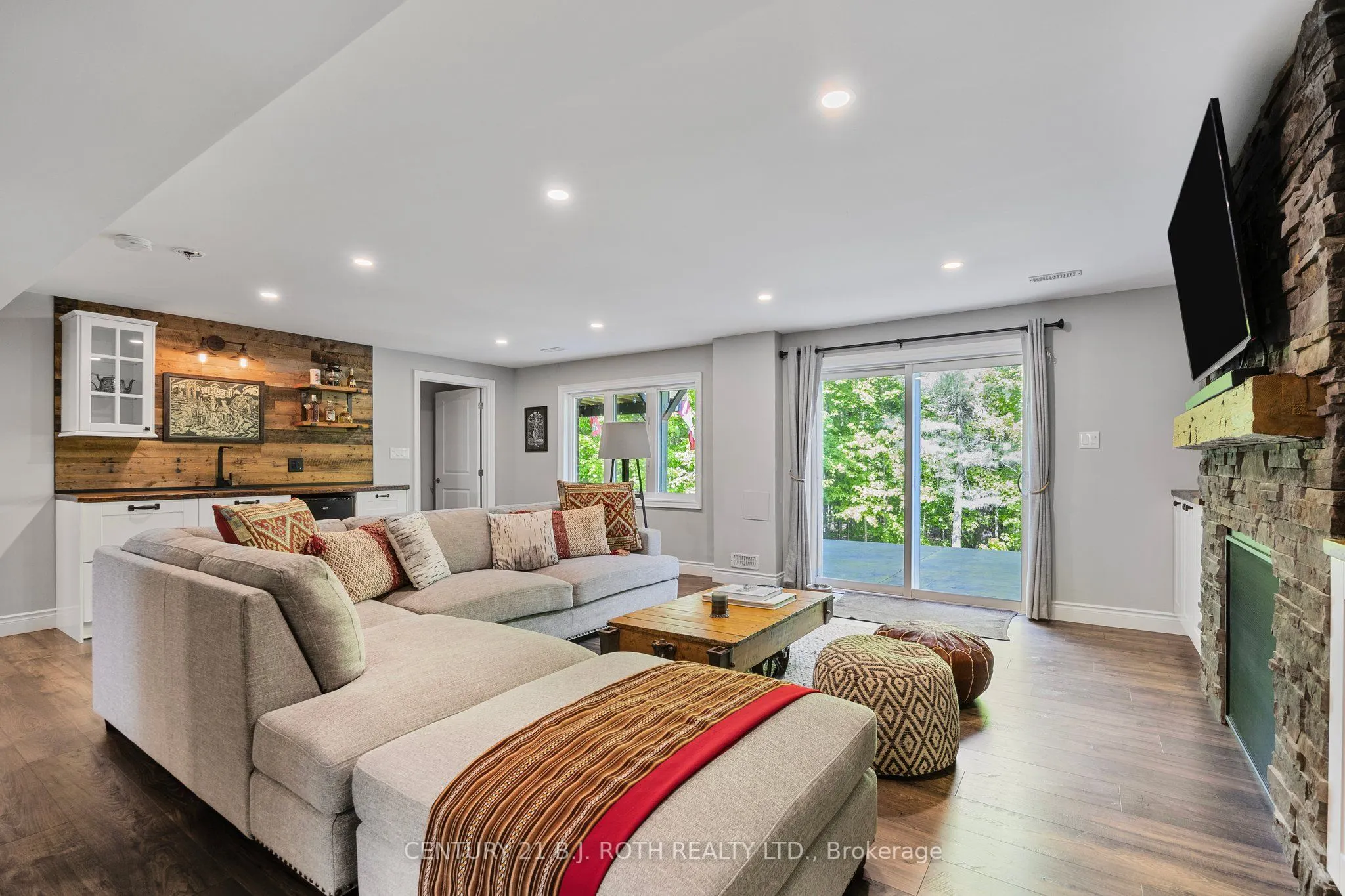 50 Diamond Valley Drive