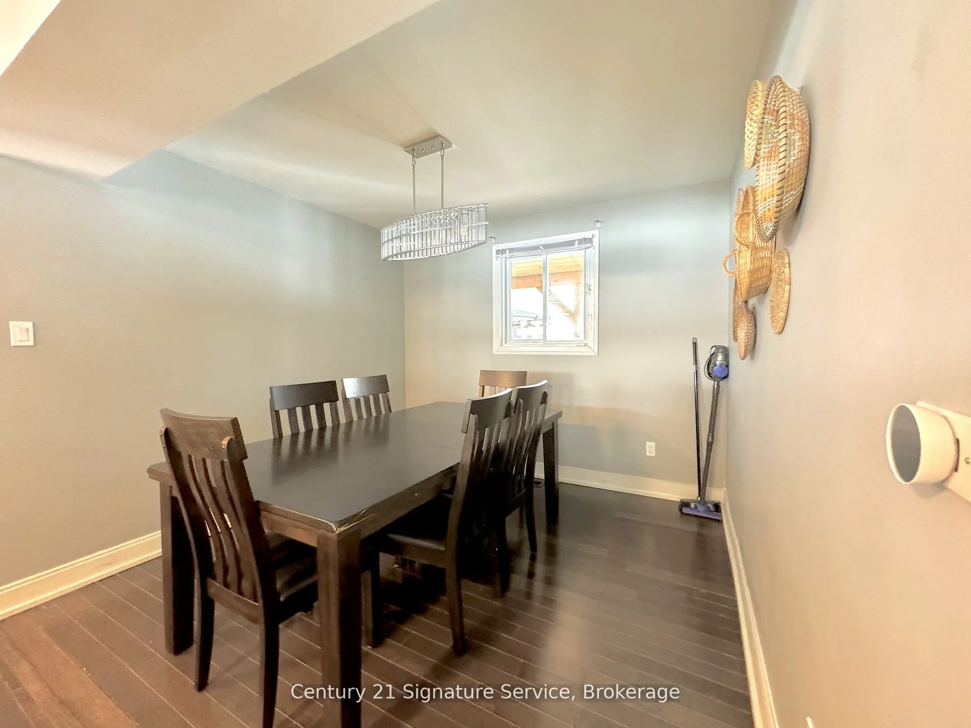 127 Maskinonge Road