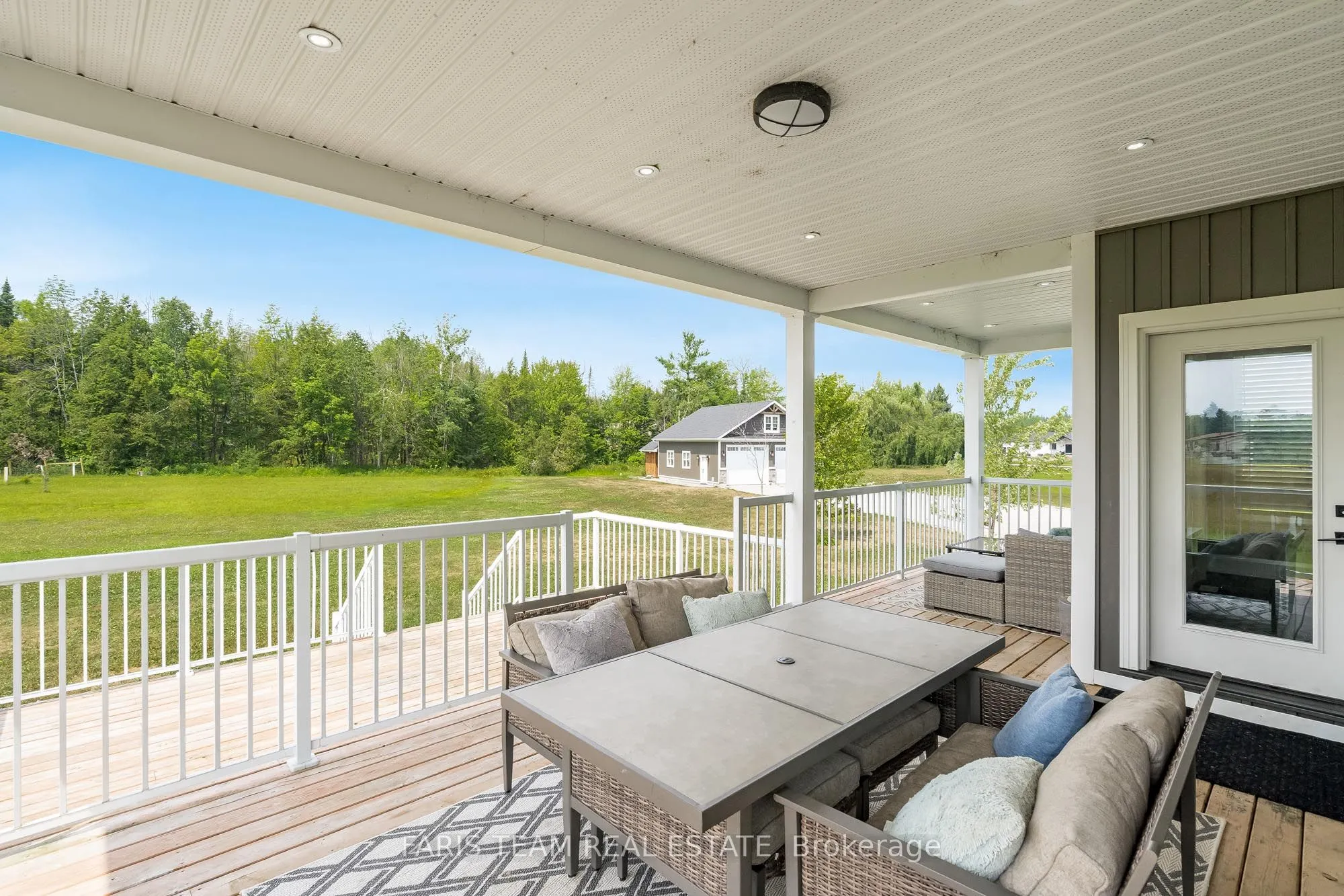 2448 Stockdale Road