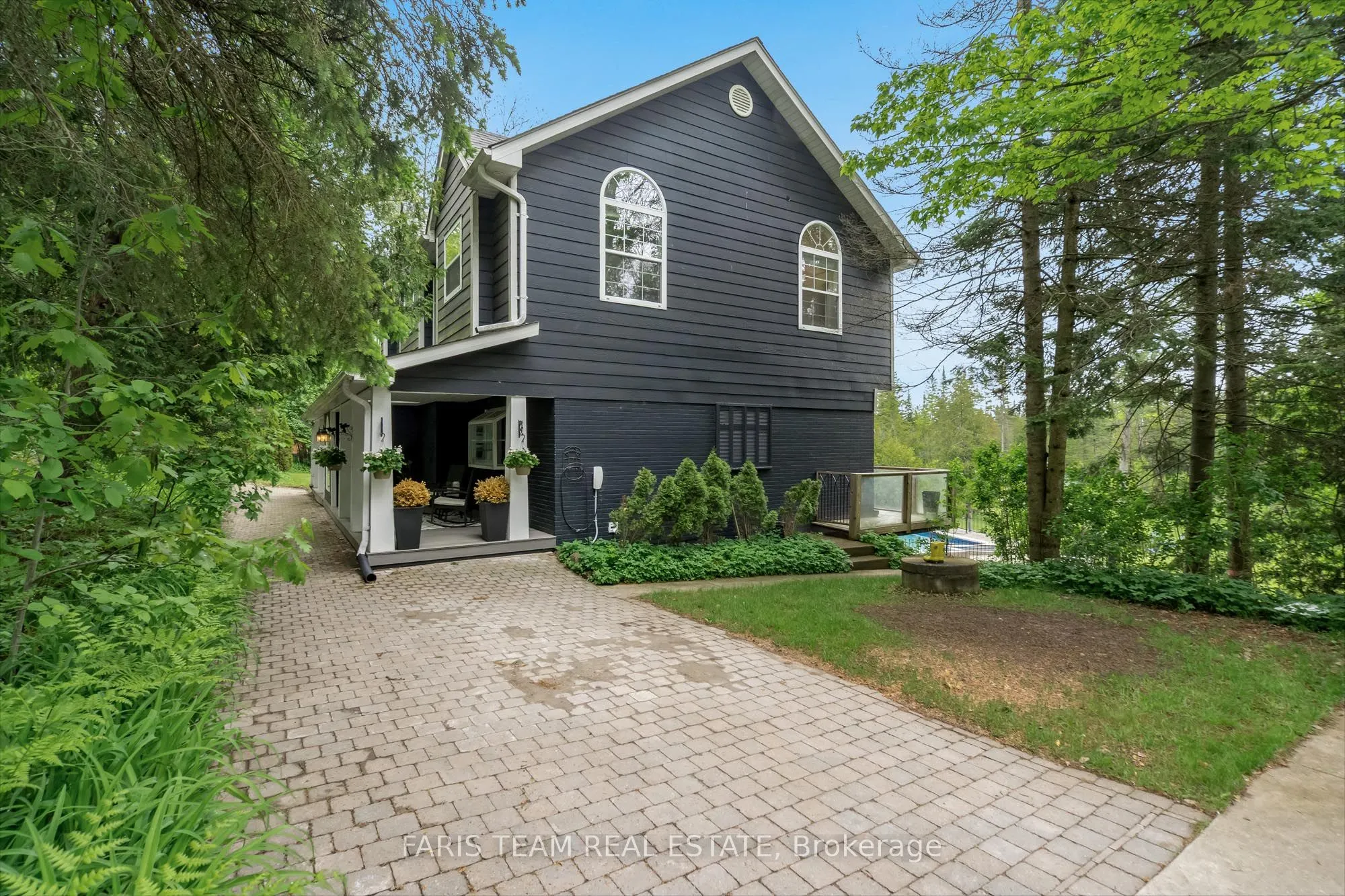 1441 Hendrie Road