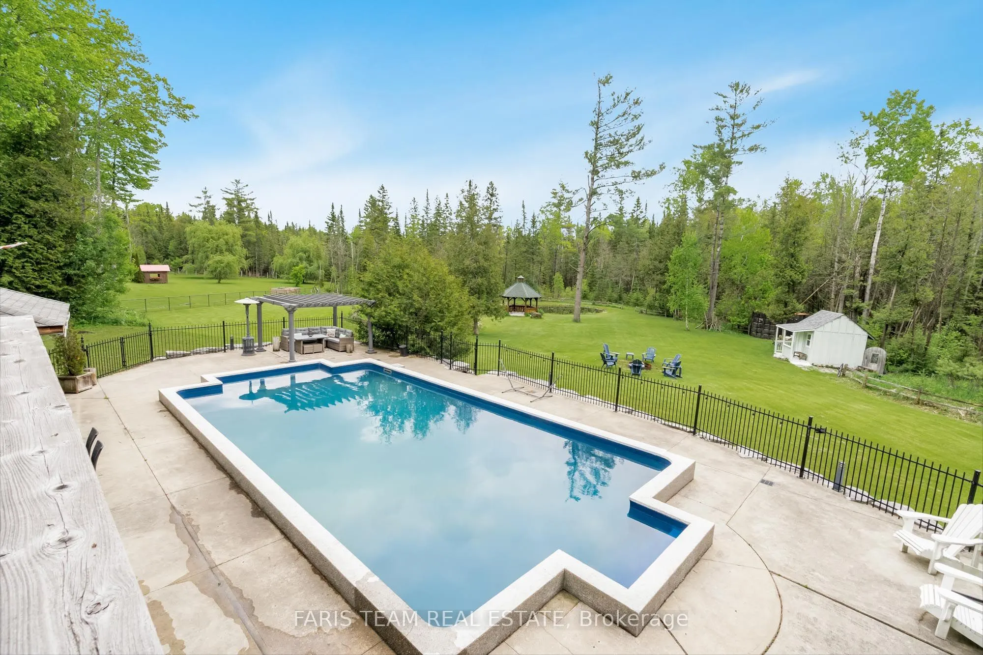 1441 Hendrie Road