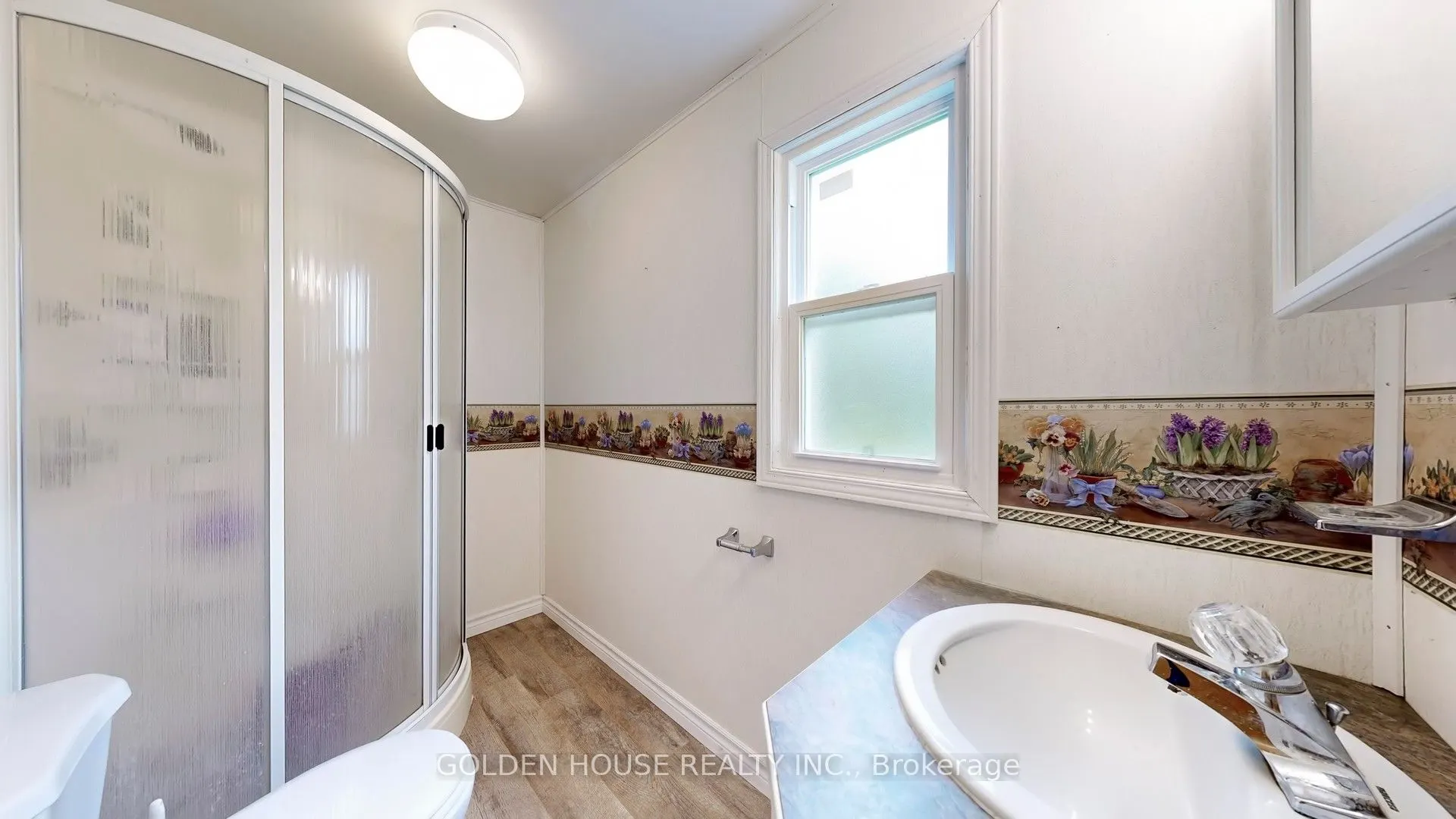 3845 Glenrest Drive