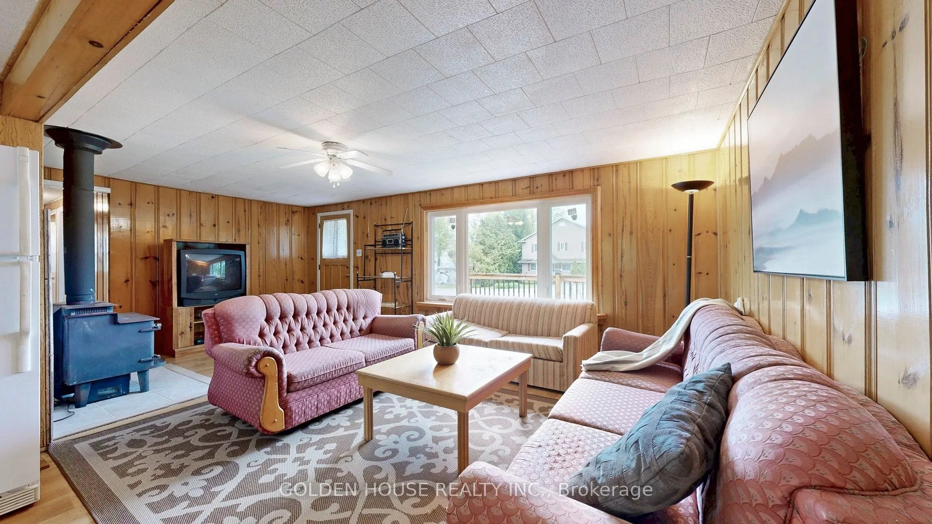 3845 Glenrest Drive