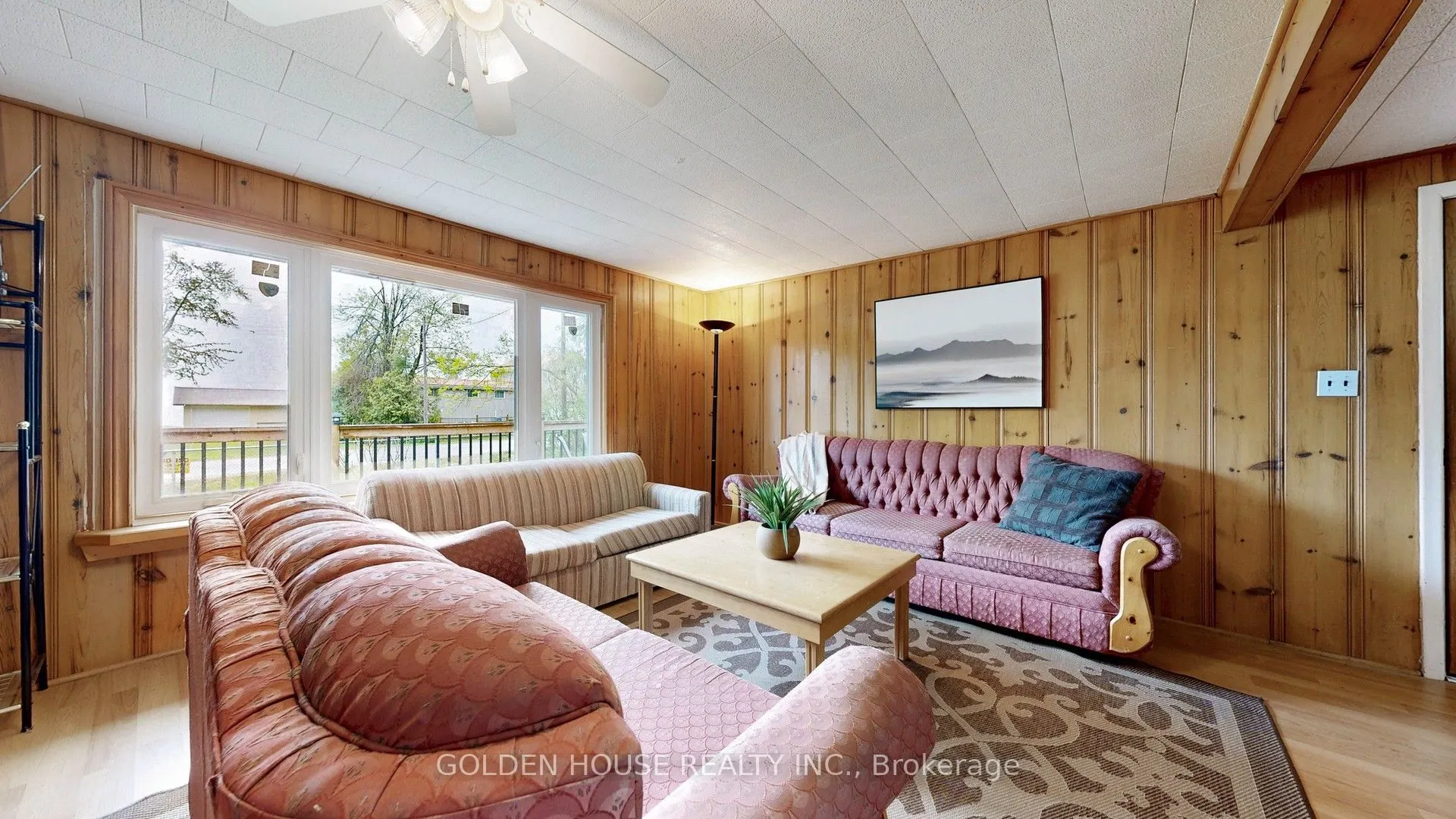 3845 Glenrest Drive