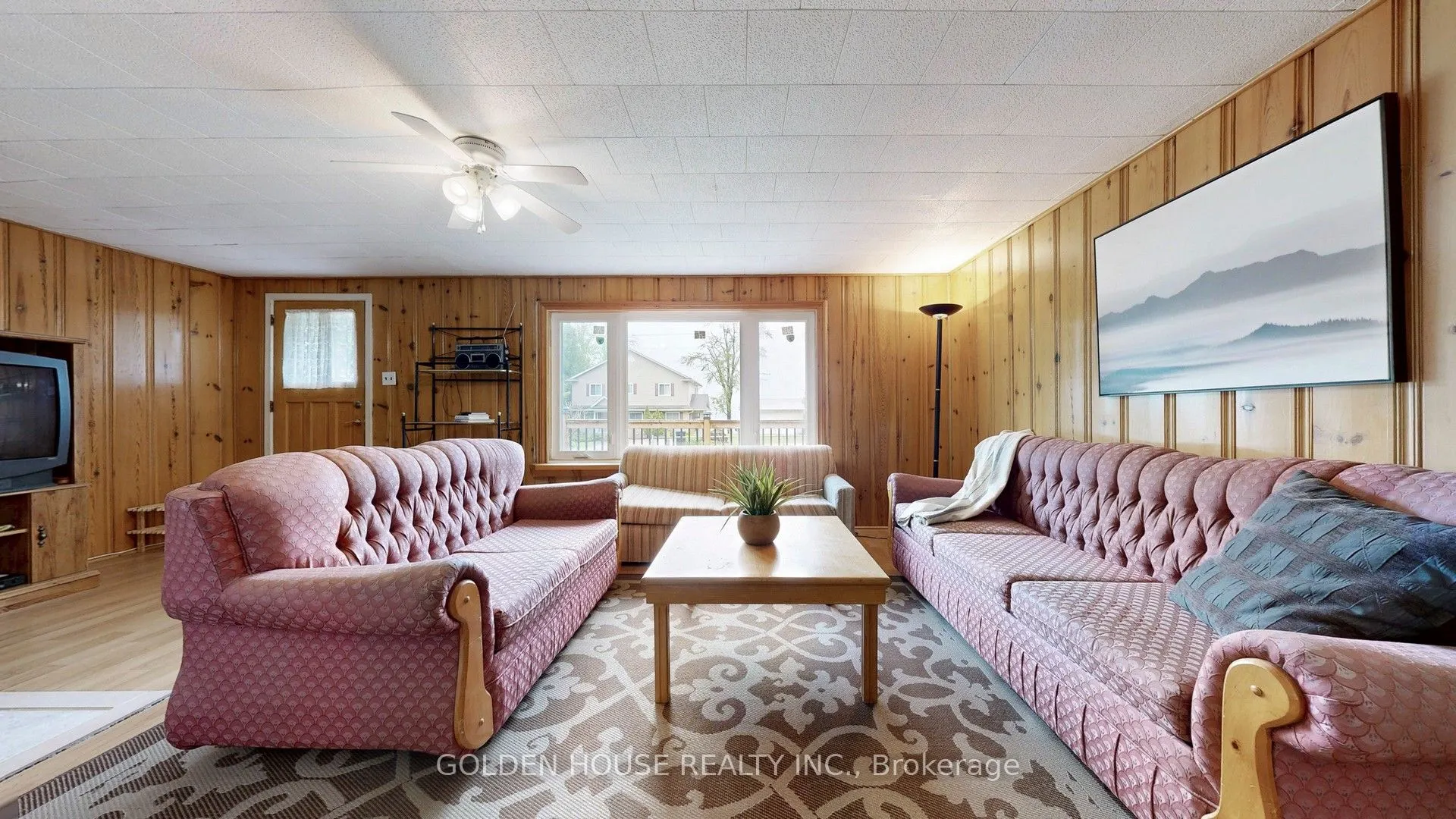 3845 Glenrest Drive